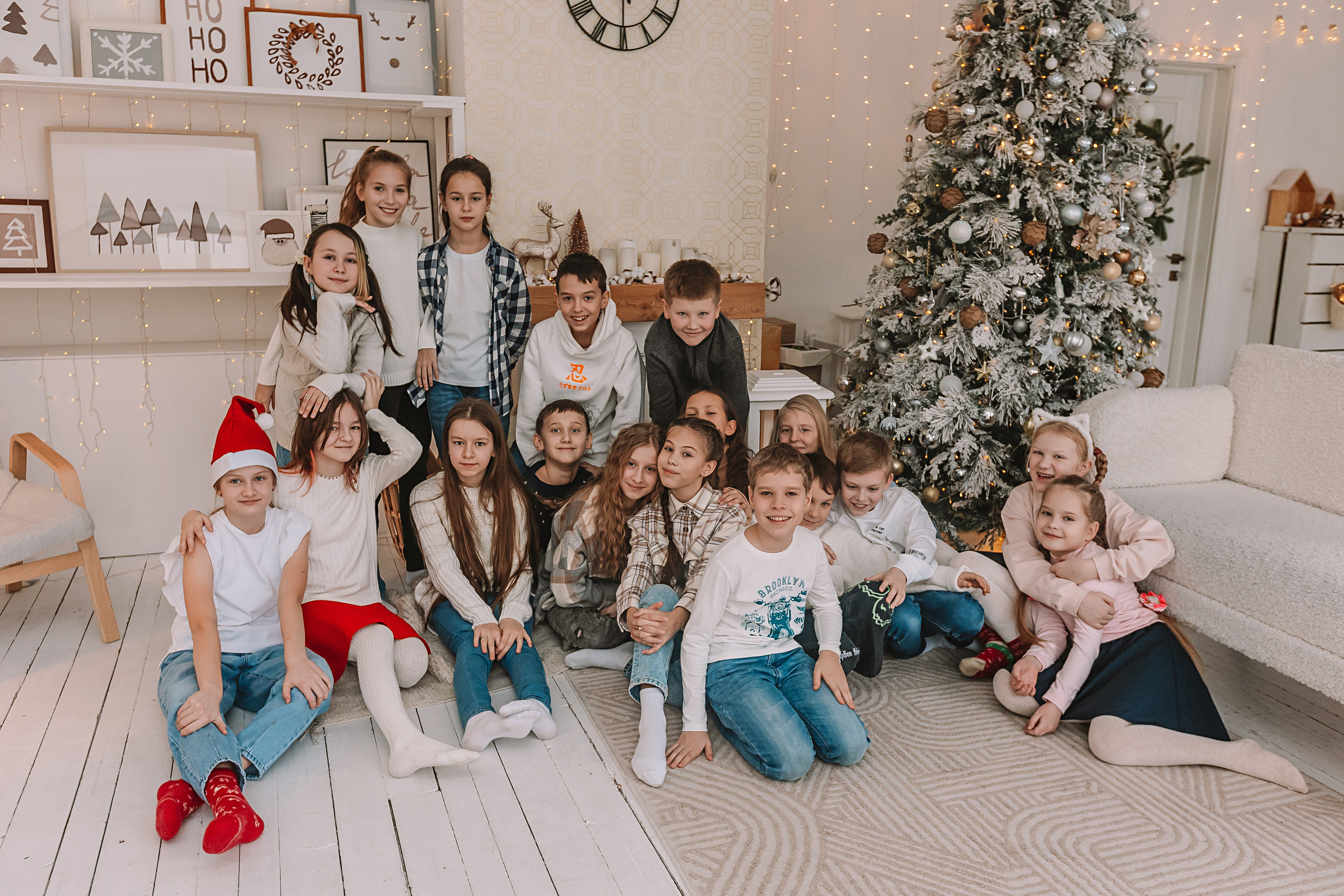 Новогодняя школьная в студии. Семейный фотограф Тюмень, фотограф на роды Салмина Мария