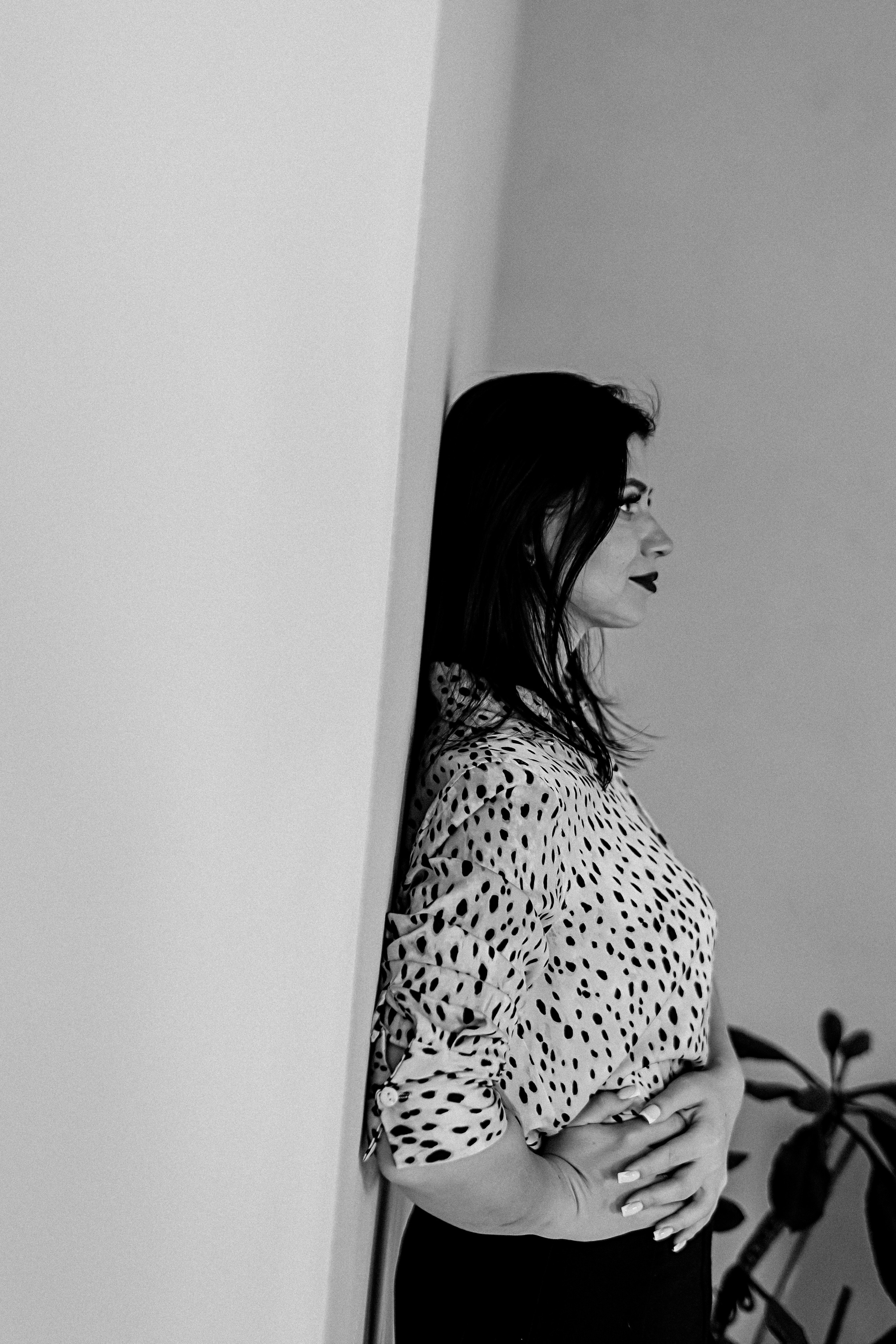 Руководитель студий красоты, студия Белая. Семейный фотограф Тюмень, фотограф на роды Салмина Мария