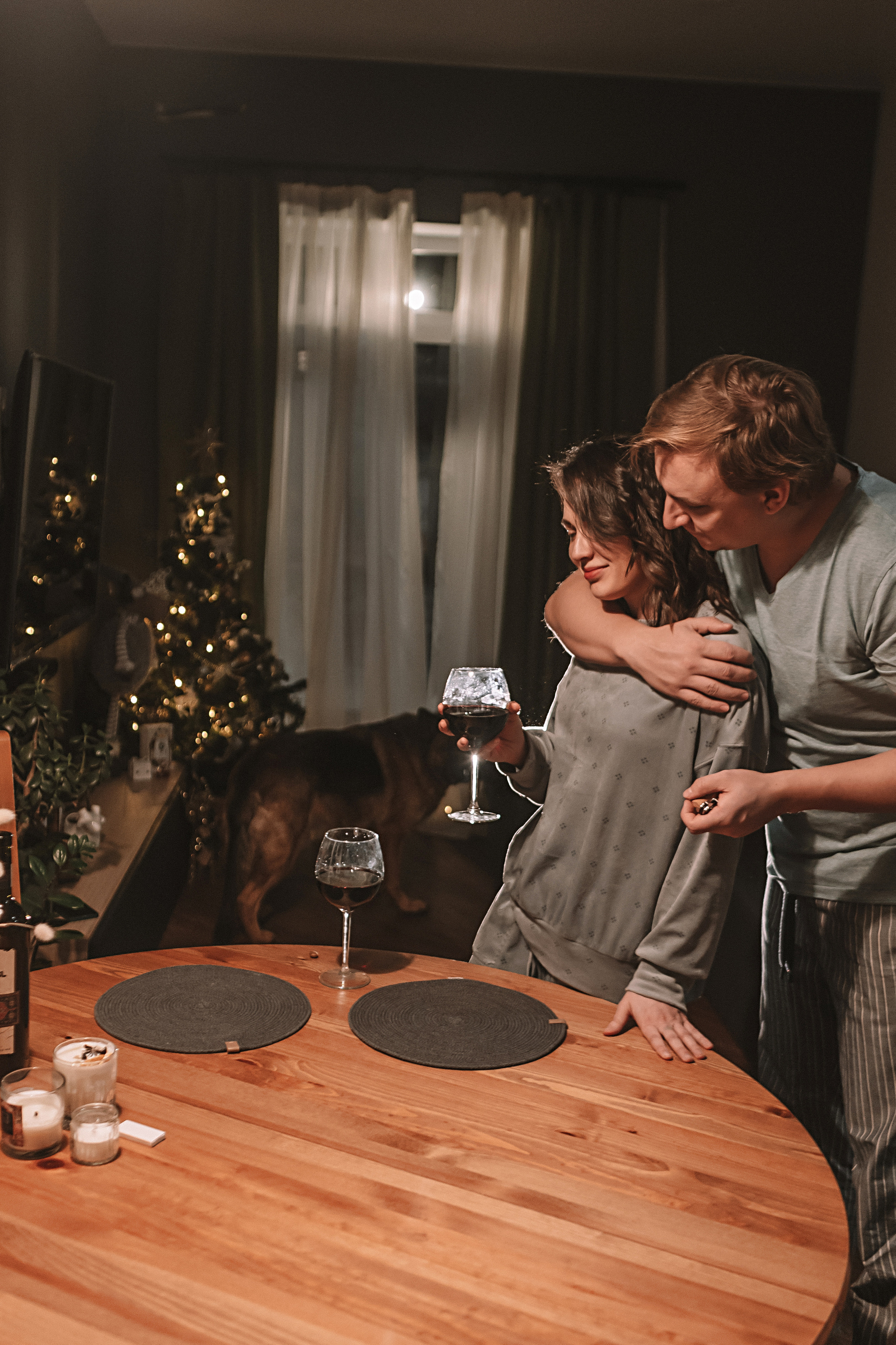 Вечерняя лав стори. Семейный фотограф Тюмень, фотограф на роды Салмина Мария