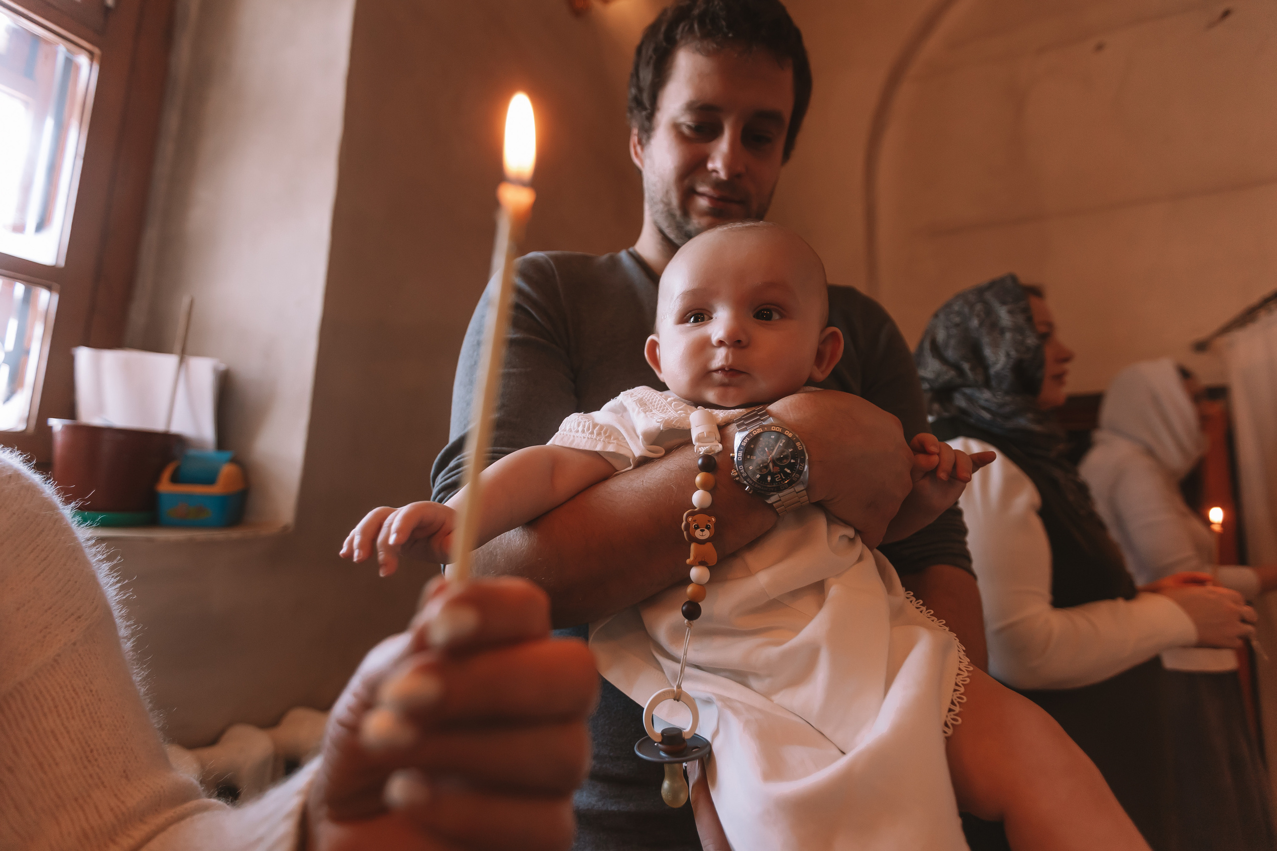 Крещение семакова. Семейный фотограф Тюмень, фотограф на роды Салмина Мария