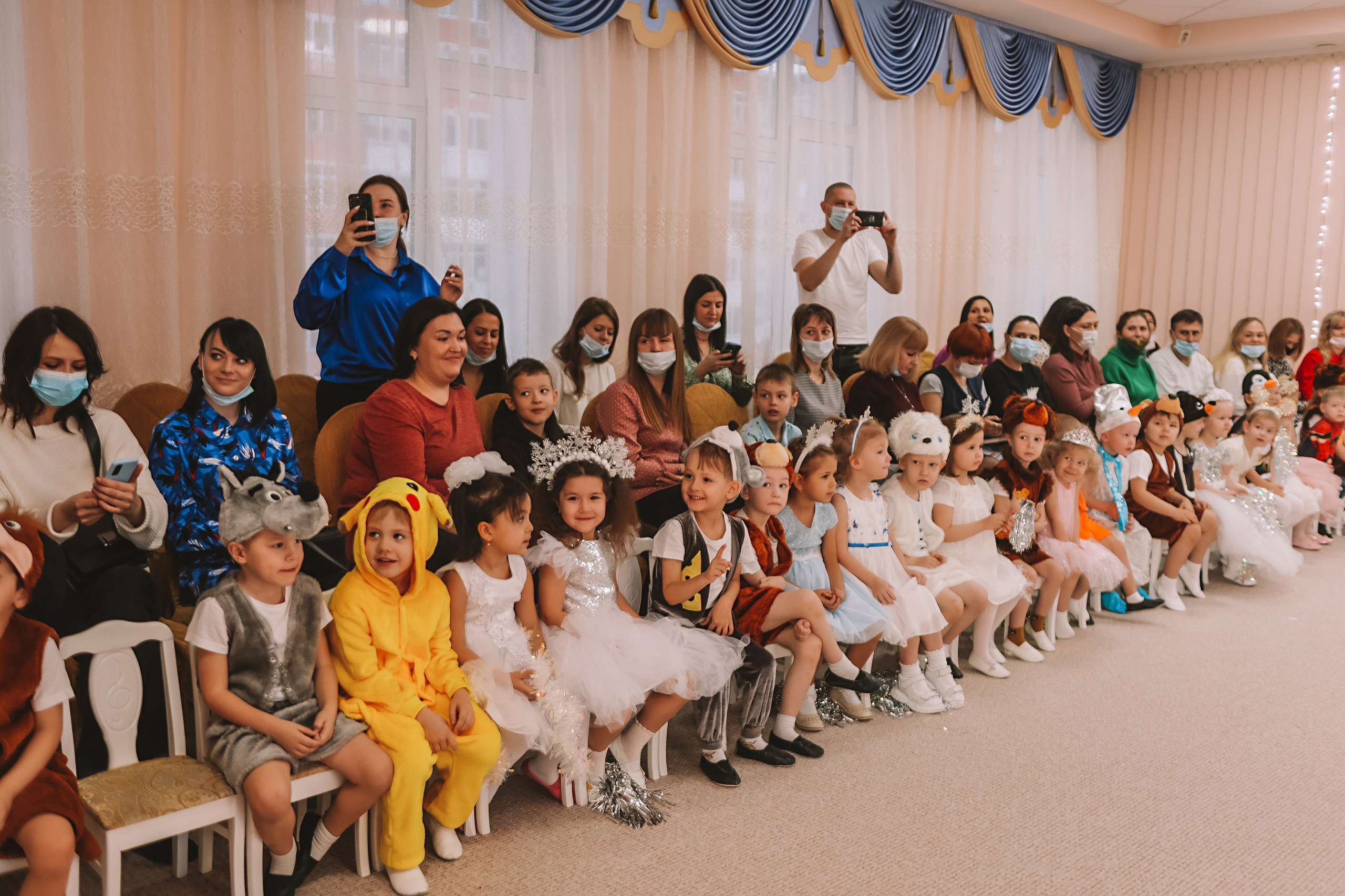 Репортаж новогоднего утренника. Семейный фотограф Тюмень, фотограф на роды Салмина Мария
