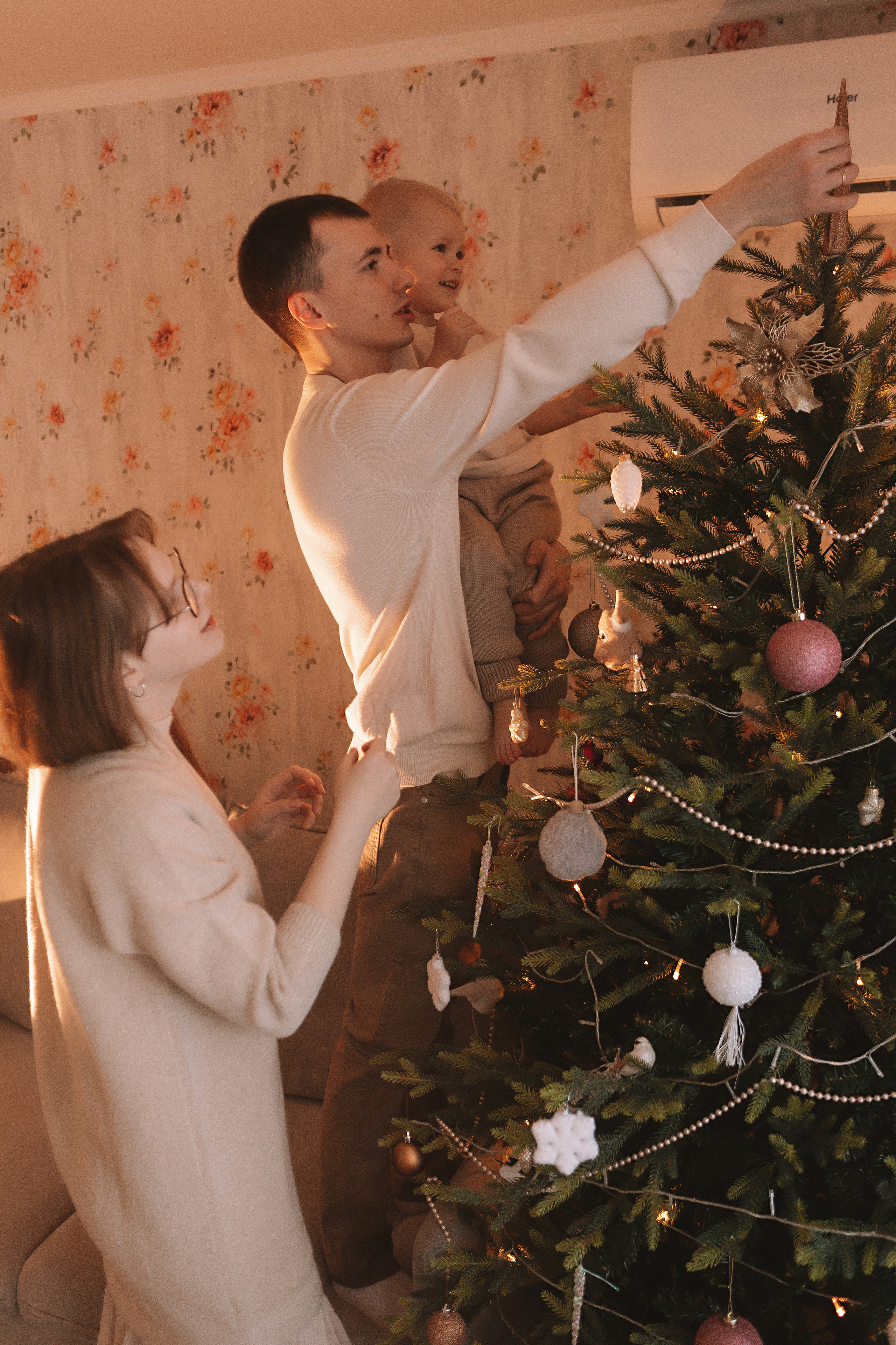 Очень активный Лев. Семейный фотограф Тюмень, фотограф на роды Салмина Мария