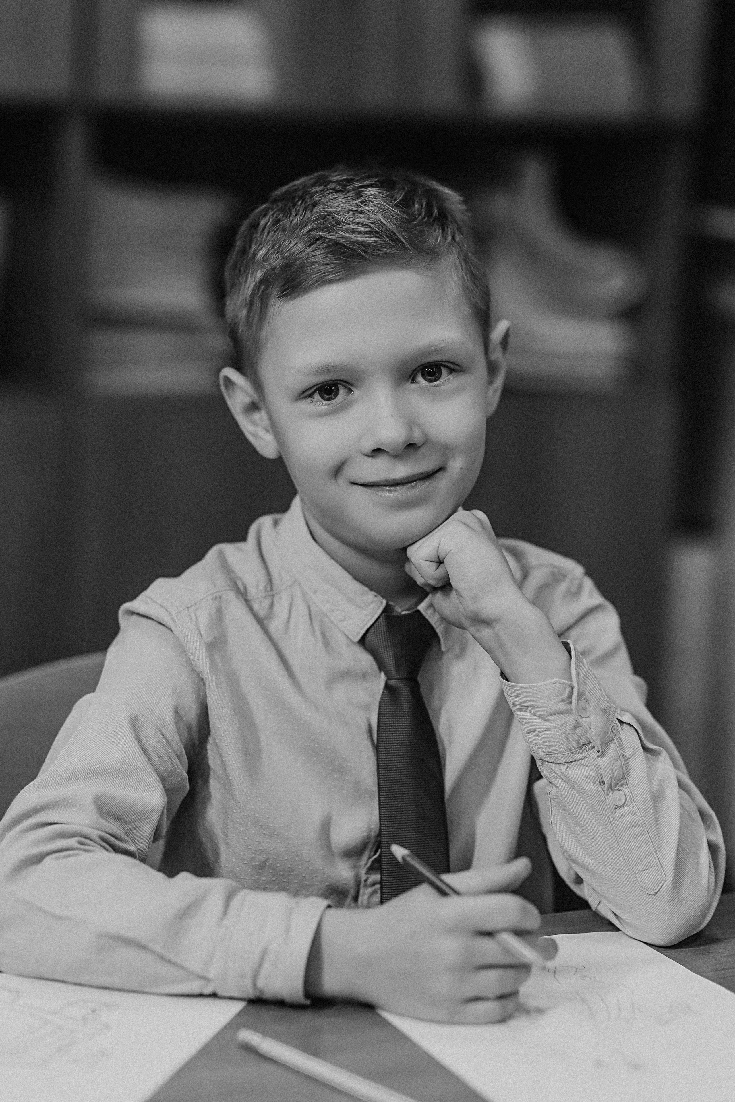 2 класс в школе. Семейный фотограф Тюмень, фотограф на роды Салмина Мария