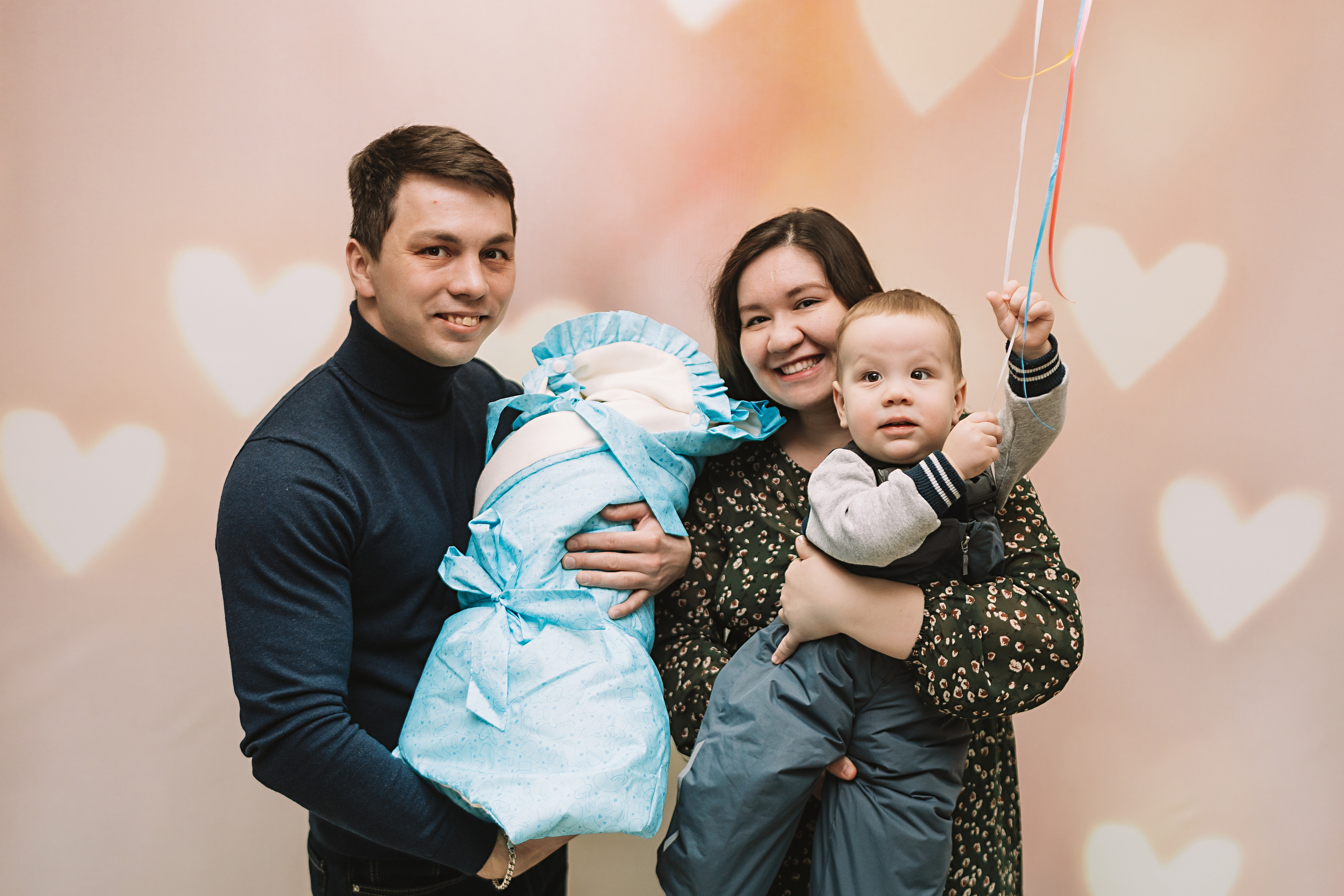 Выписка только зона ожидания. Семейный фотограф Тюмень, фотограф на роды Салмина Мария