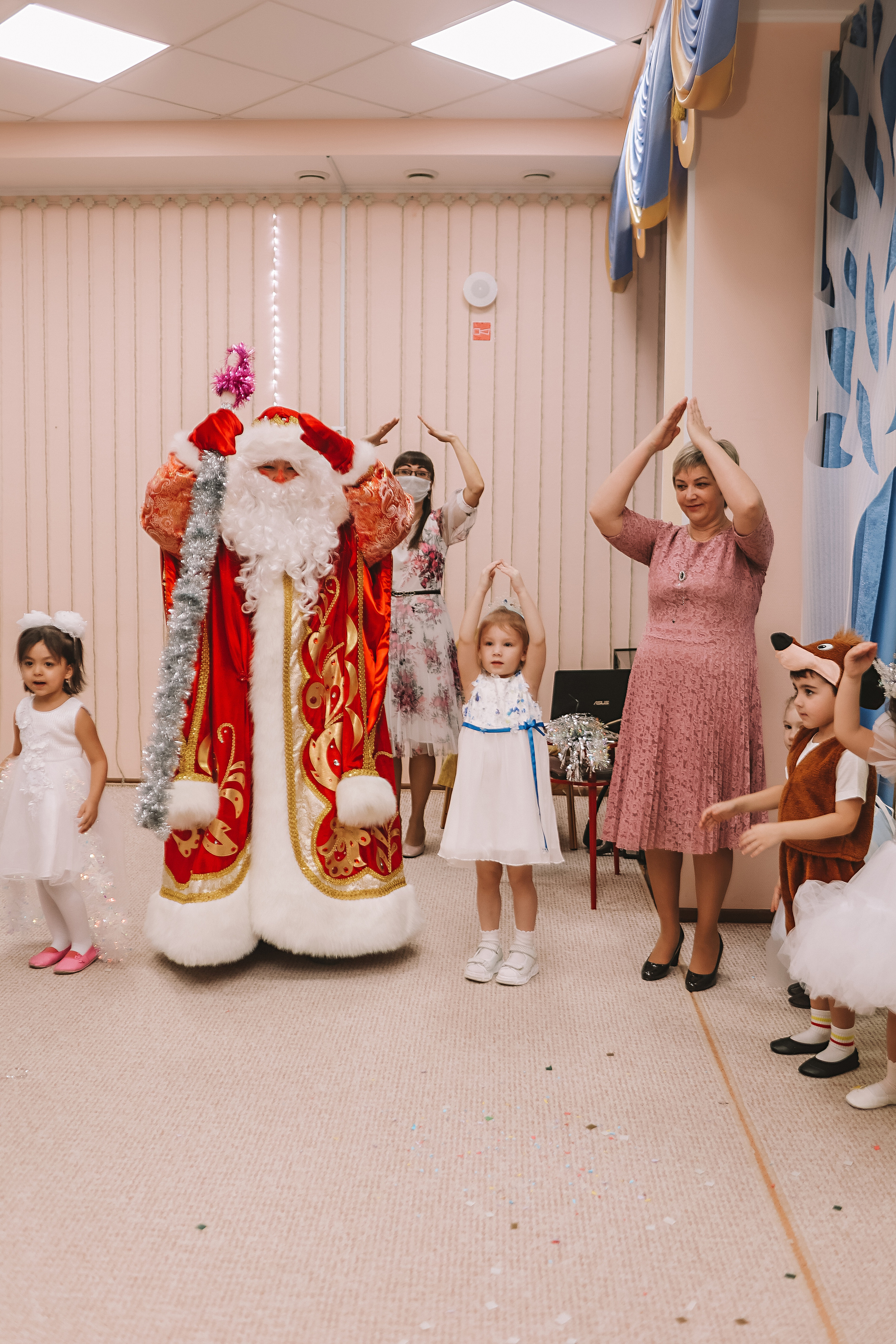 Репортаж новогоднего утренника. Семейный фотограф Тюмень, фотограф на роды Салмина Мария
