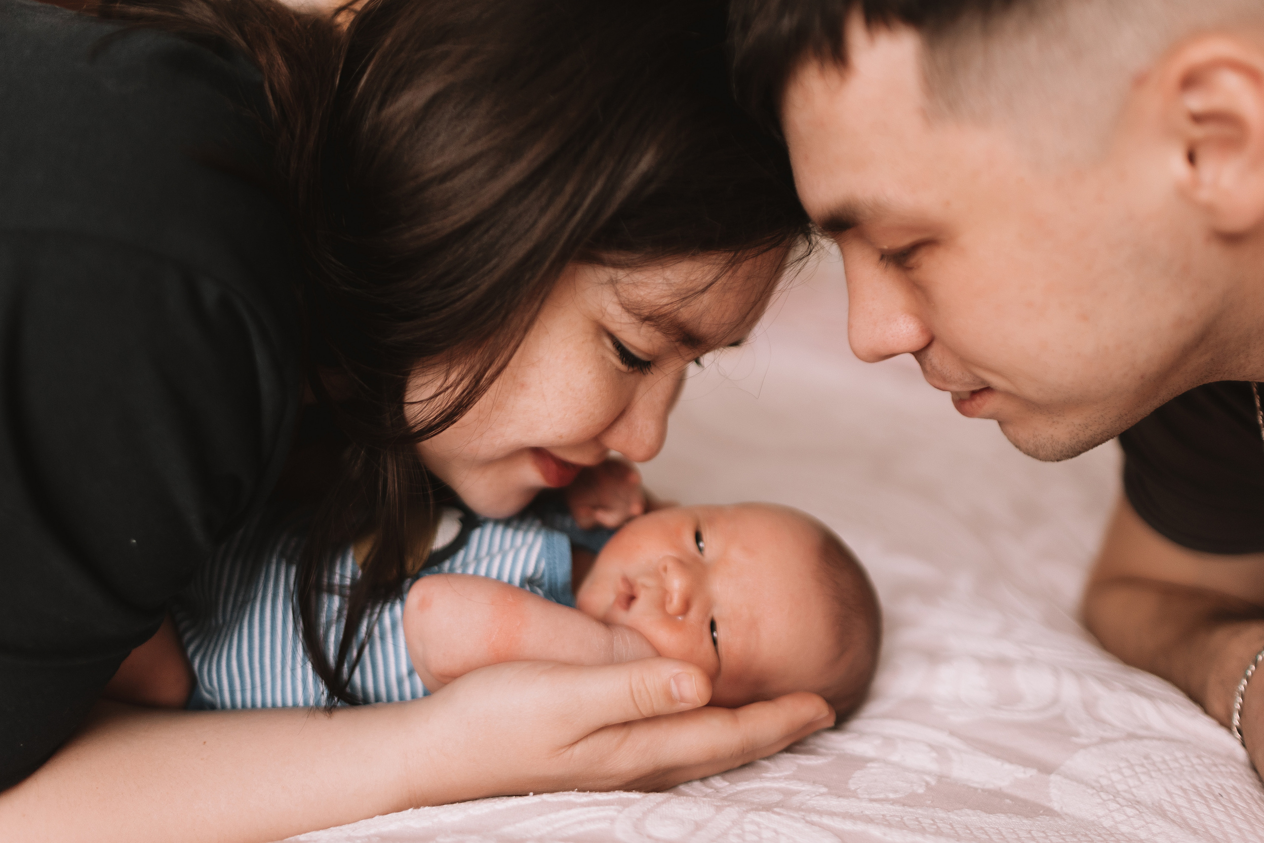 Руслан. Семейный фотограф Тюмень, фотограф на роды Салмина Мария