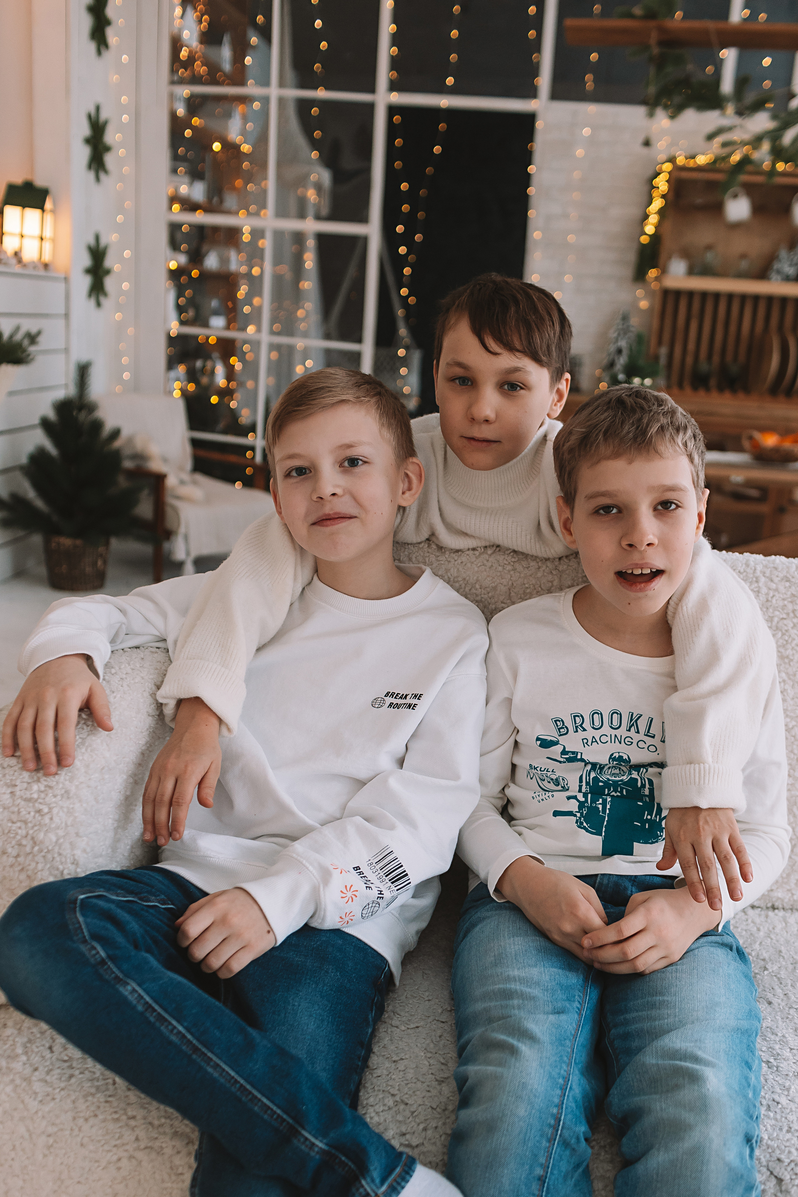 Новогодняя школьная в студии. Семейный фотограф Тюмень, фотограф на роды Салмина Мария