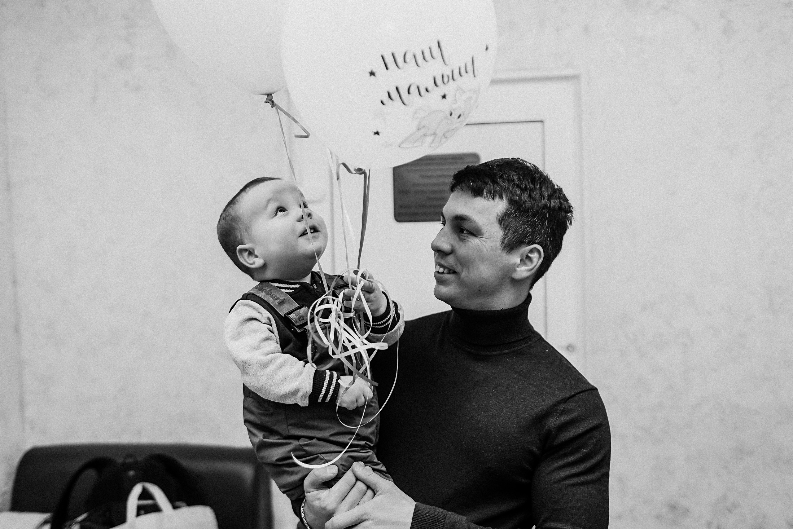 Выписка только зона ожидания. Семейный фотограф Тюмень, фотограф на роды Салмина Мария