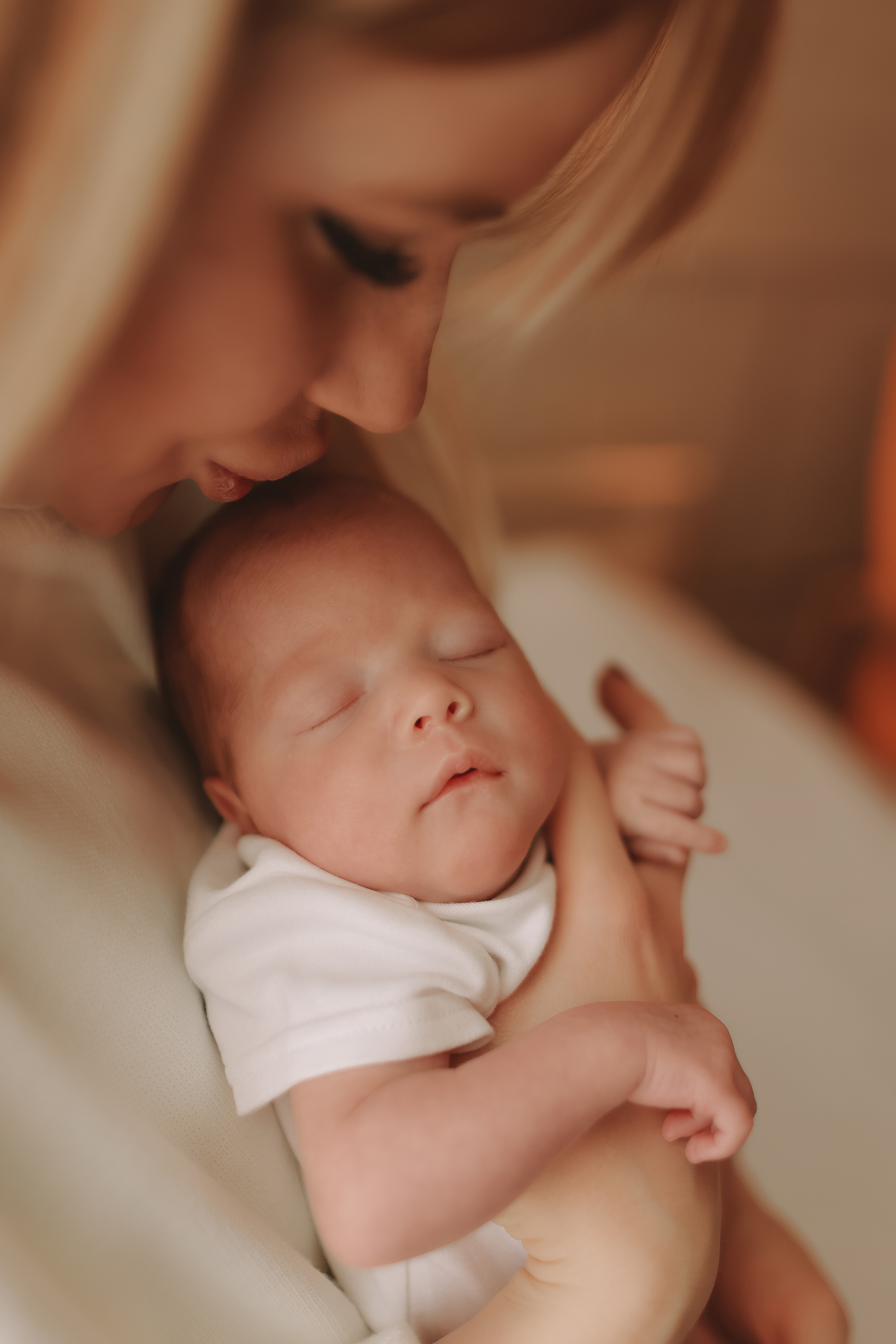 Выписка Мать и Дитя. Семейный фотограф Тюмень, фотограф на роды Салмина Мария