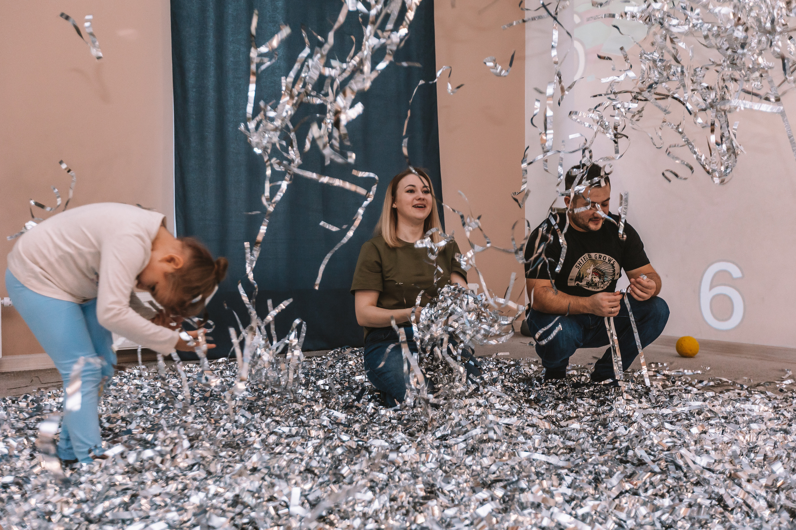 Первый годик в игровой. Семейный фотограф Тюмень, фотограф на роды Салмина Мария