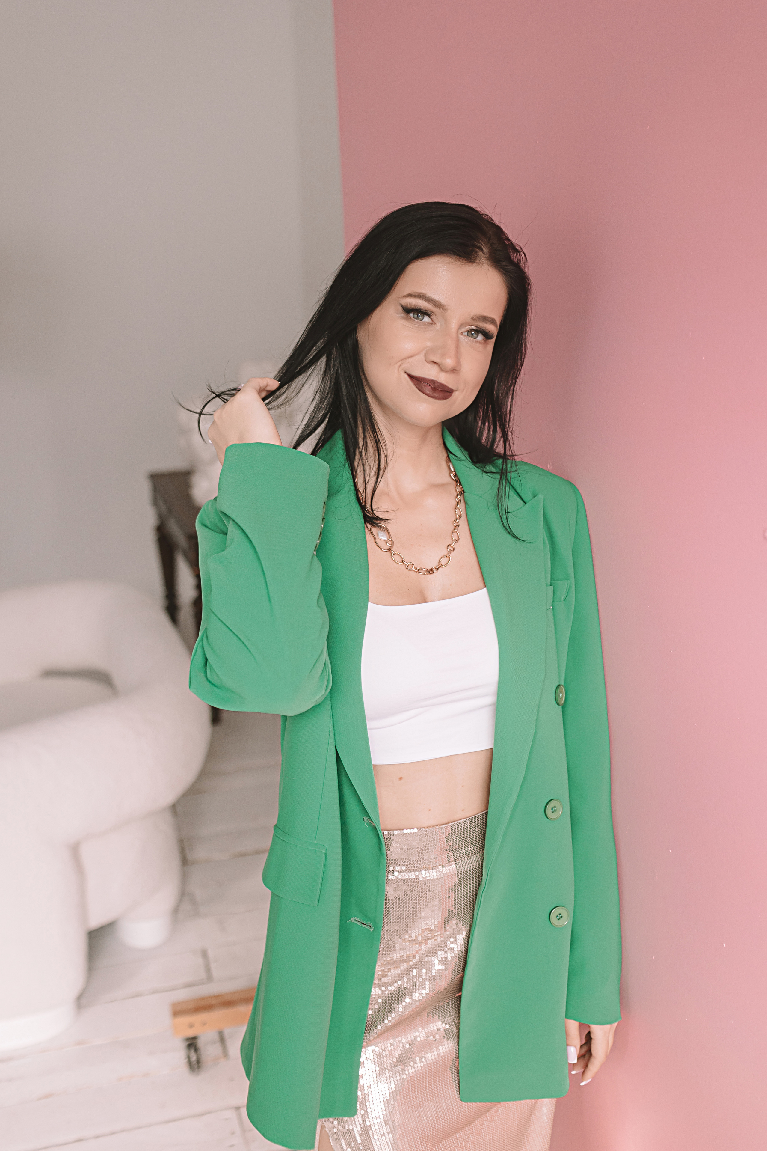 Руководитель студий красоты, студия Белая. Семейный фотограф Тюмень, фотограф на роды Салмина Мария