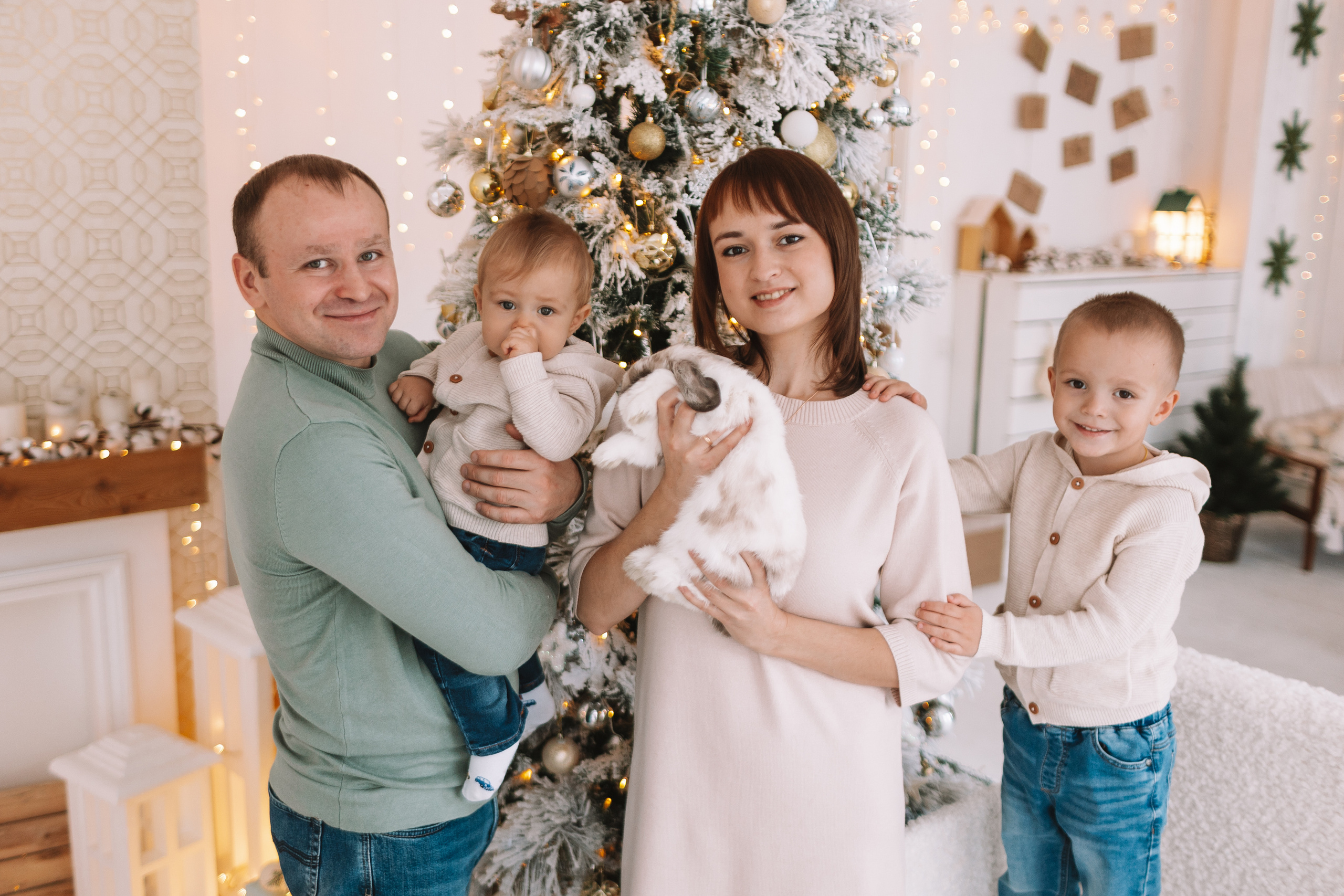 Студия Рояль (новогодняя). Семейный фотограф Тюмень, фотограф на роды Салмина Мария