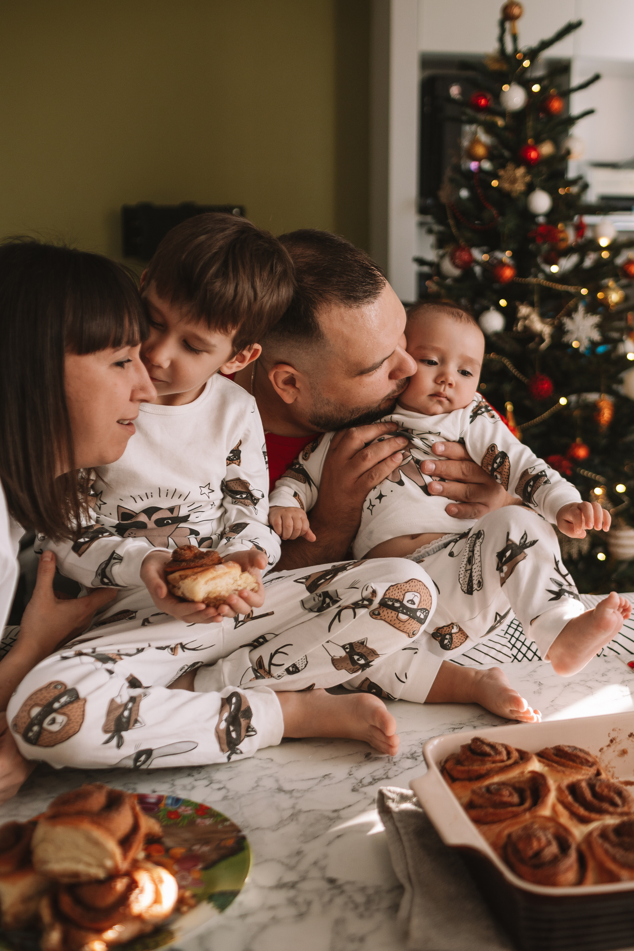 Новогодний Синнабон. Семейный фотограф Тюмень, фотограф на роды Салмина Мария