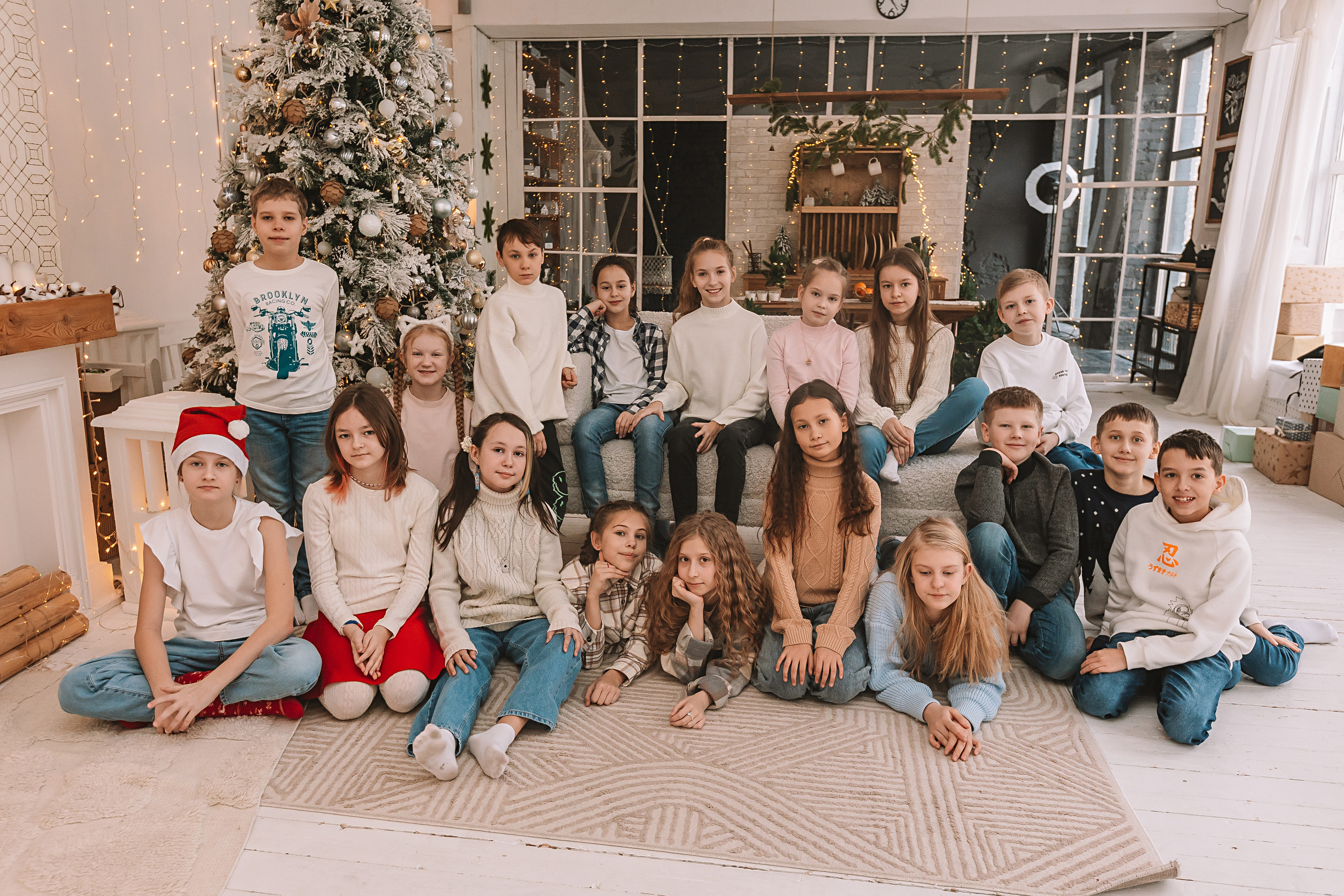 Новогодняя школьная в студии. Семейный фотограф Тюмень, фотограф на роды Салмина Мария