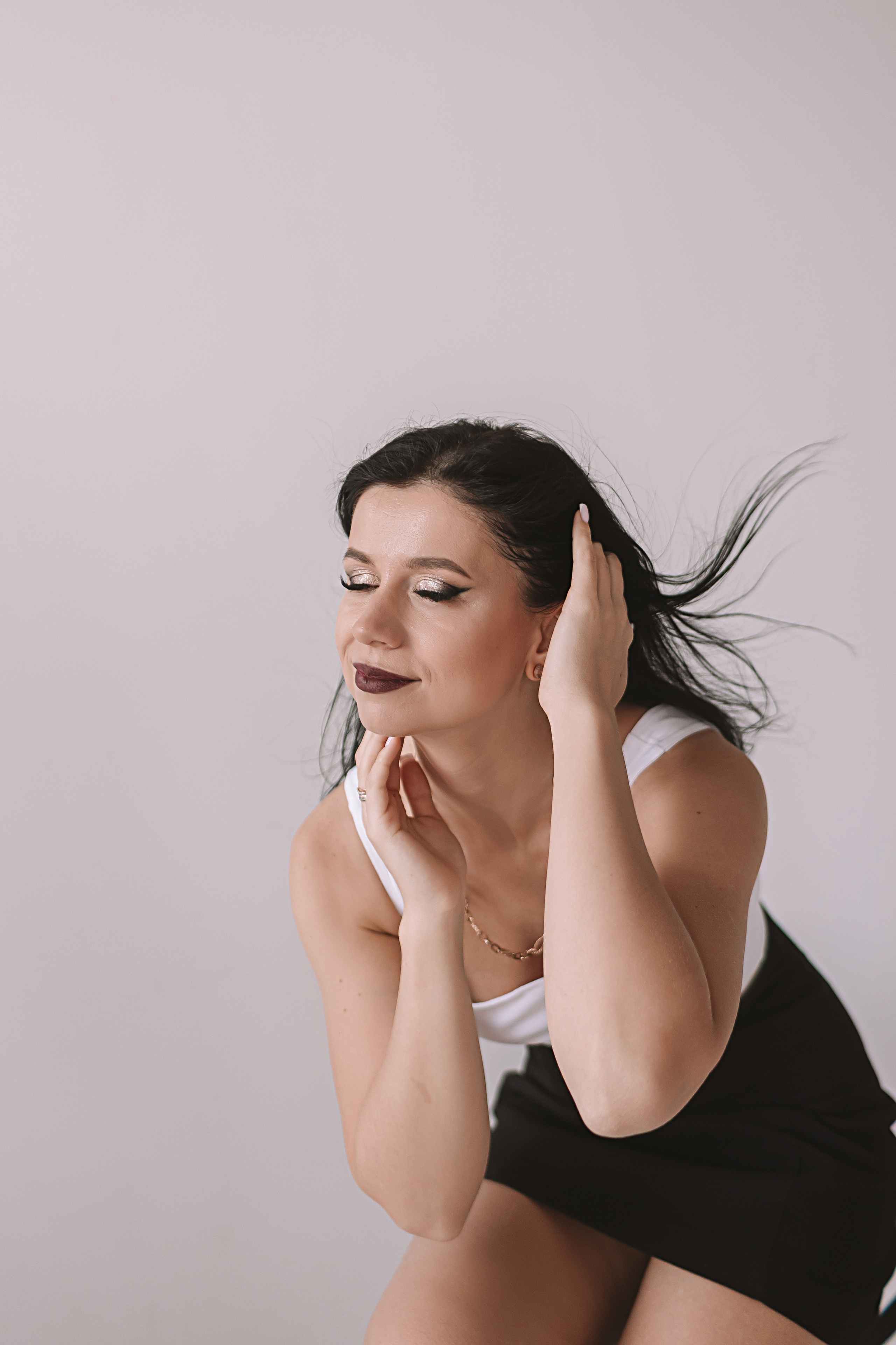 Руководитель студий красоты, студия Белая. Семейный фотограф Тюмень, фотограф на роды Салмина Мария