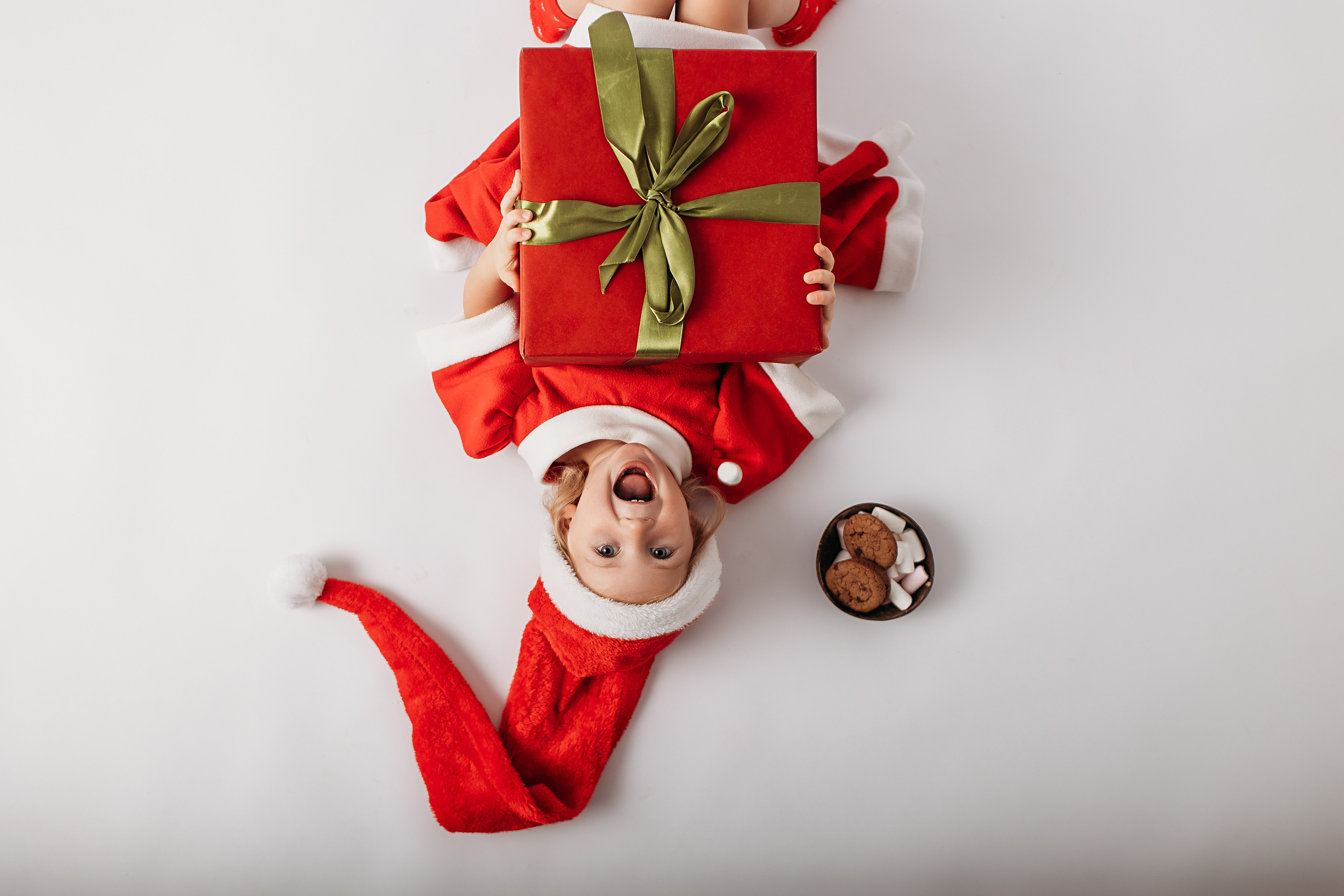 Минимализм 2022-2023. Семейный фотограф Тюмень, фотограф на роды Салмина Мария