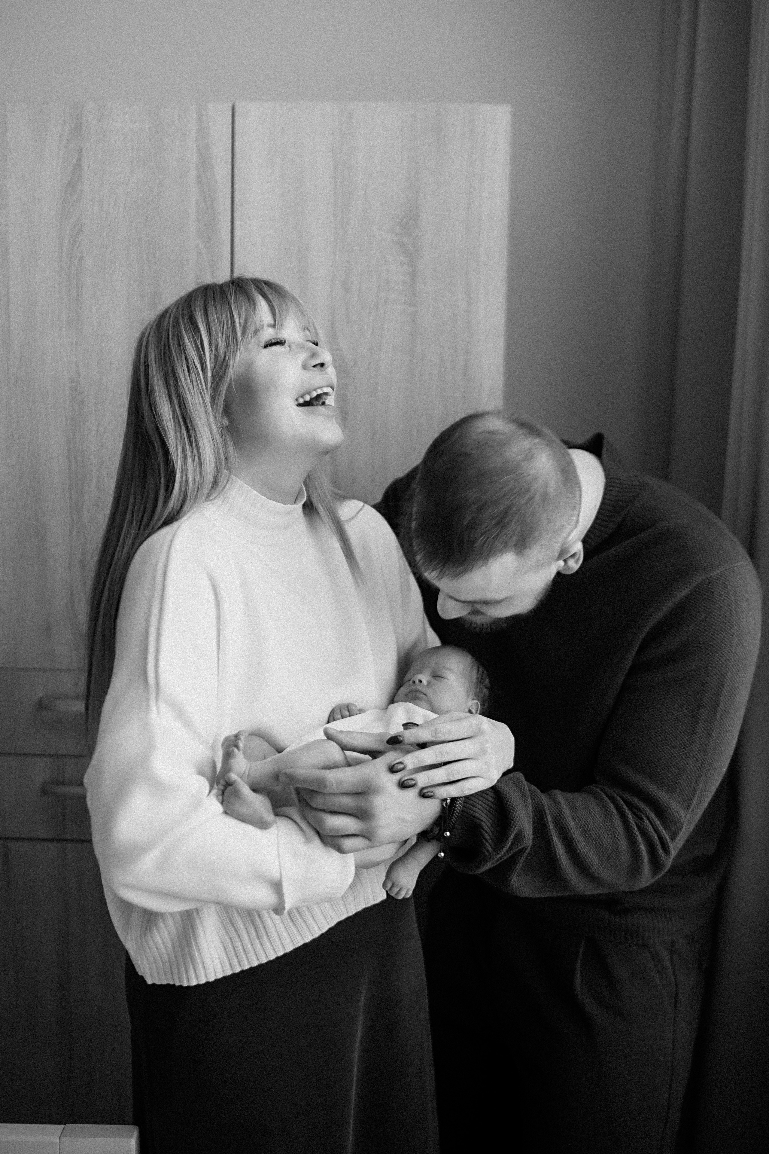 Выписка Мать и Дитя. Семейный фотограф Тюмень, фотограф на роды Салмина Мария