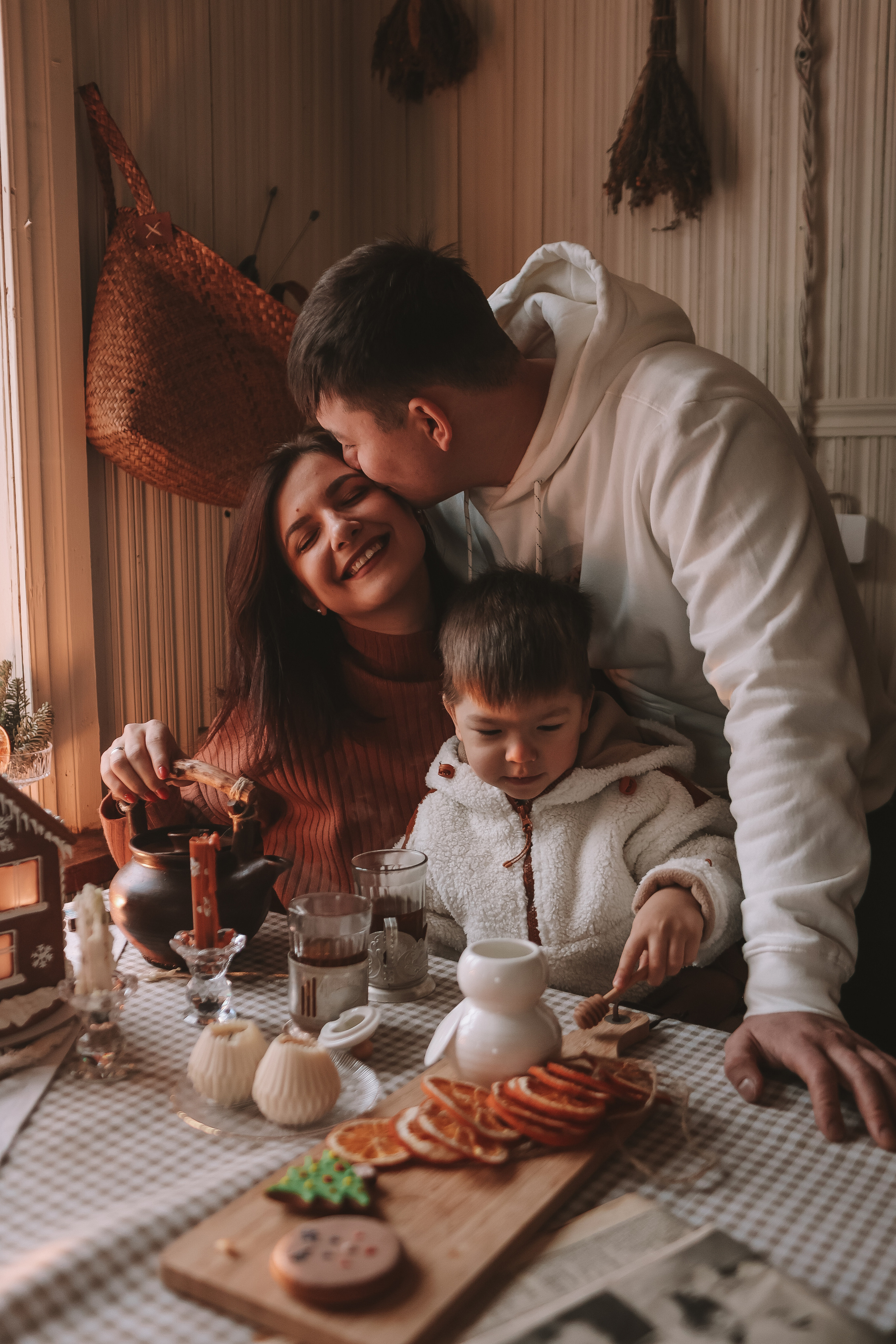 Локация Тишина (семья). Семейный фотограф Тюмень, фотограф на роды Салмина Мария