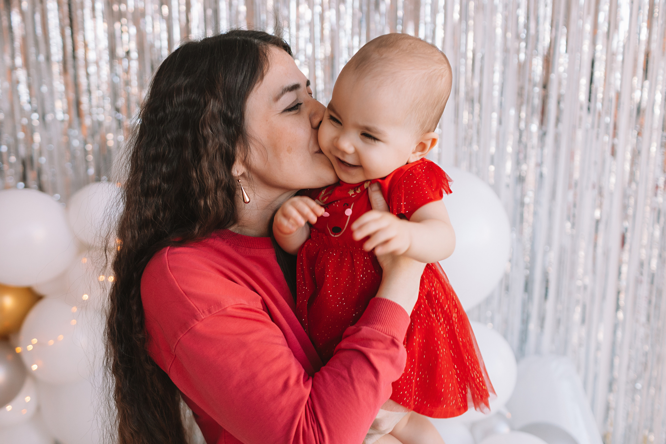 Годик в ВВ студио. Семейный фотограф Тюмень, фотограф на роды Салмина Мария