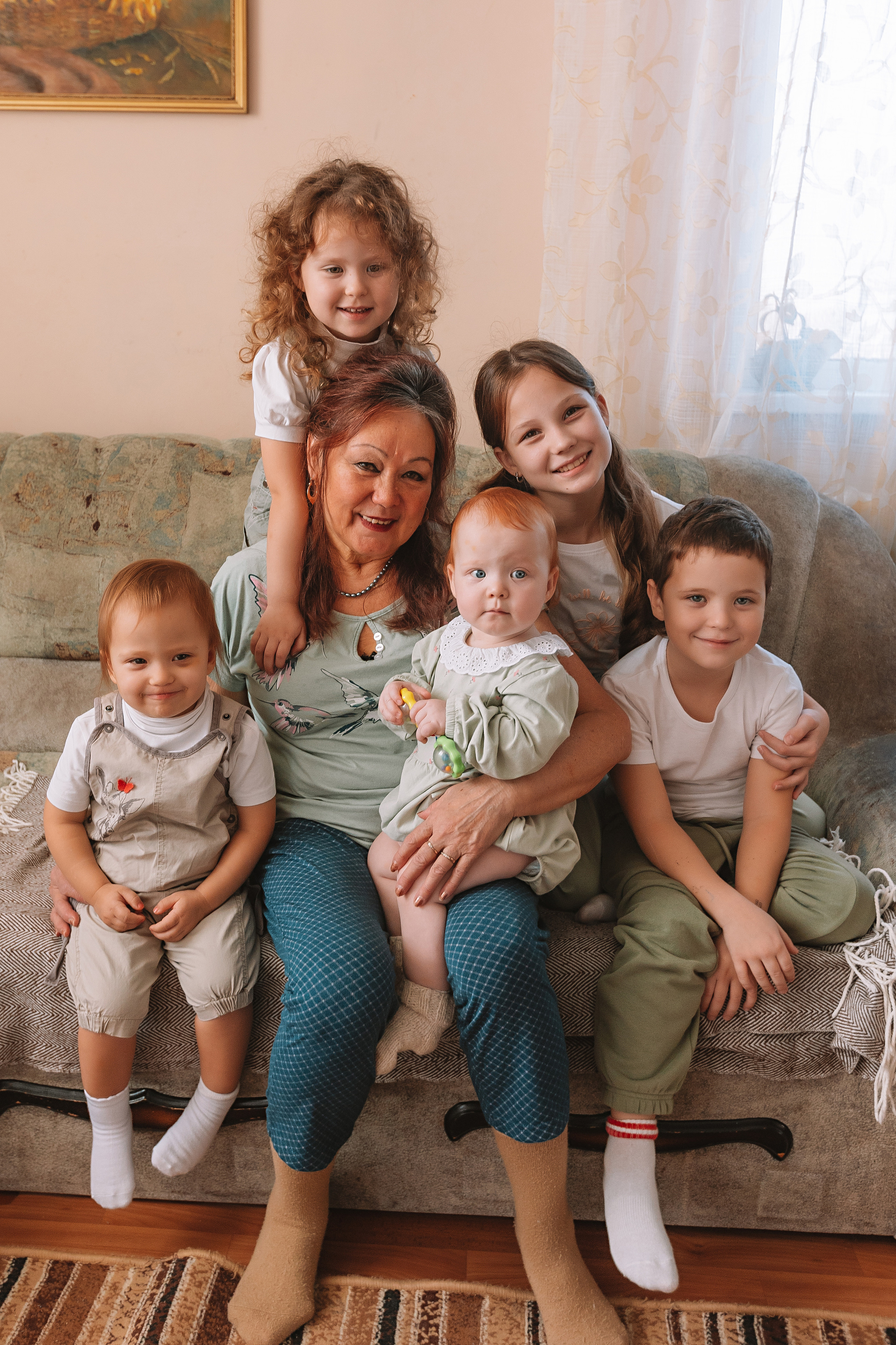 Большая семья (17 человек в частном доме, 2 часа). Семейный фотограф Тюмень, фотограф на роды Салмина Мария