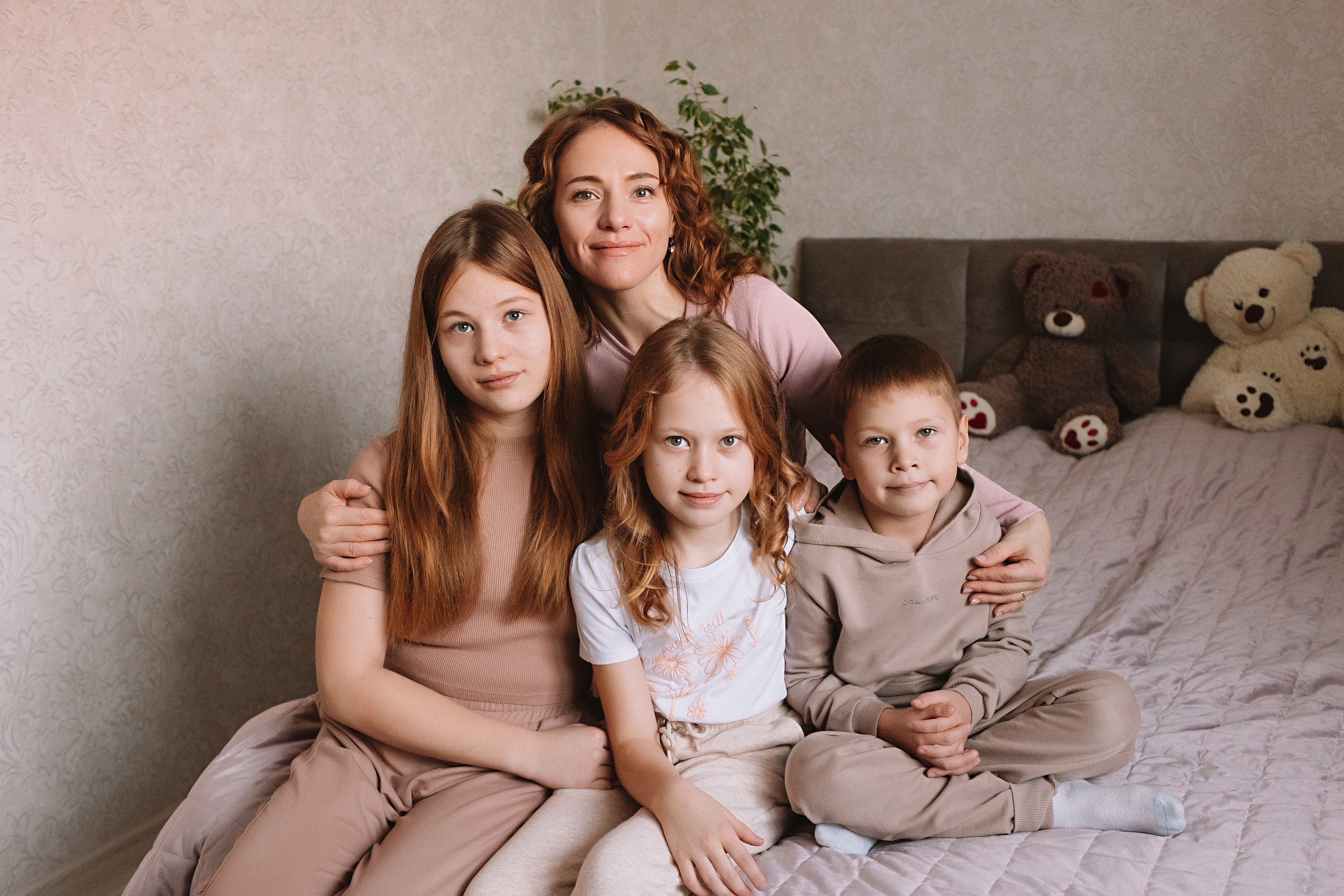 Большая семья (17 человек в частном доме, 2 часа). Семейный фотограф Тюмень, фотограф на роды Салмина Мария