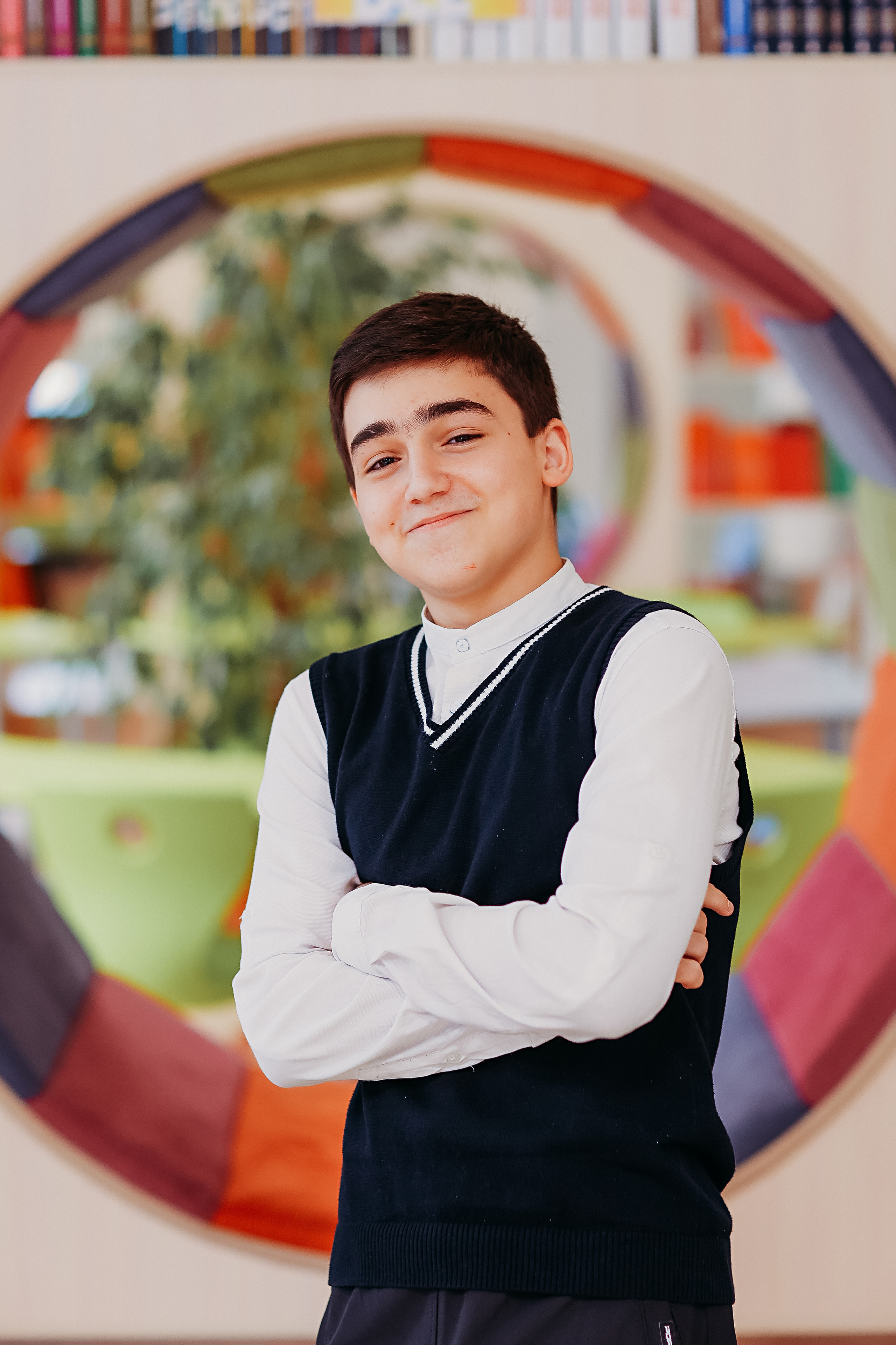 8 класс в библиотеке. Семейный фотограф Тюмень, фотограф на роды Салмина Мария