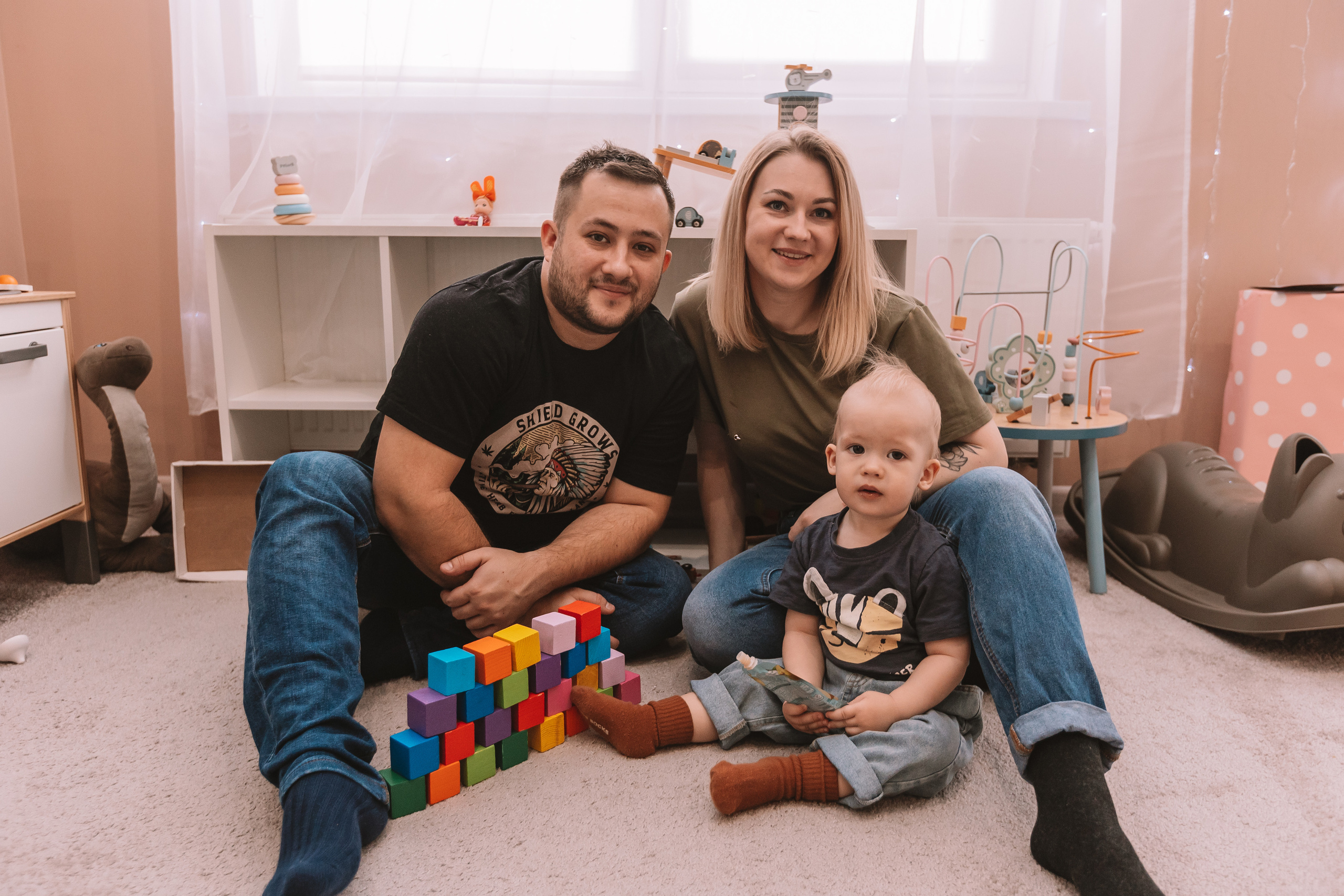 Первый годик в игровой. Семейный фотограф Тюмень, фотограф на роды Салмина Мария