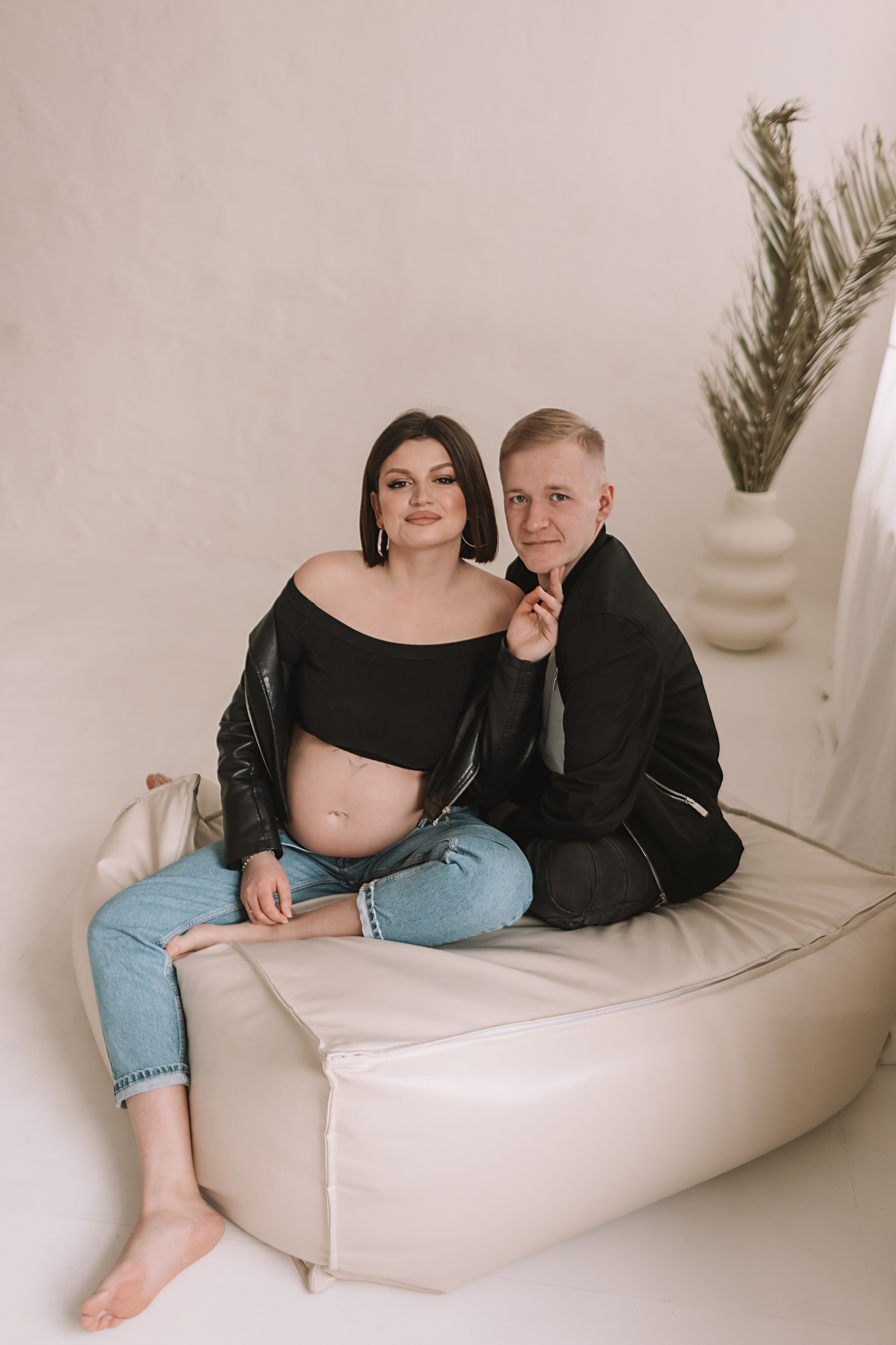 Студия 216 (зал 215). Семейный фотограф Тюмень, фотограф на роды Салмина Мария