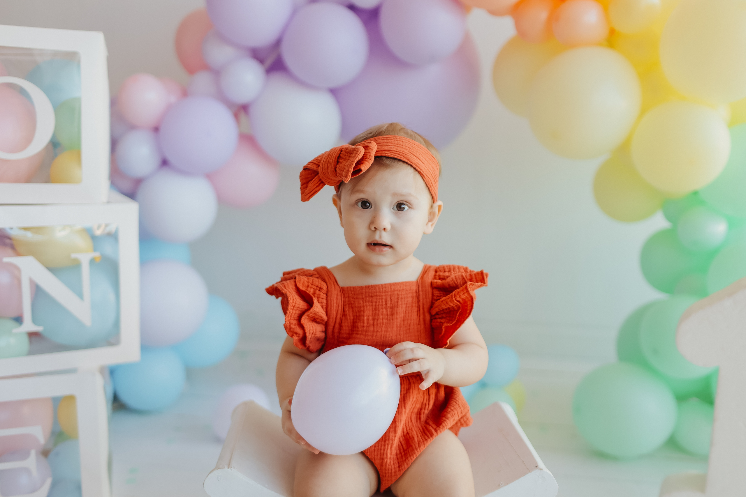 Годик в ВВ студио. Семейный фотограф Тюмень, фотограф на роды Салмина Мария