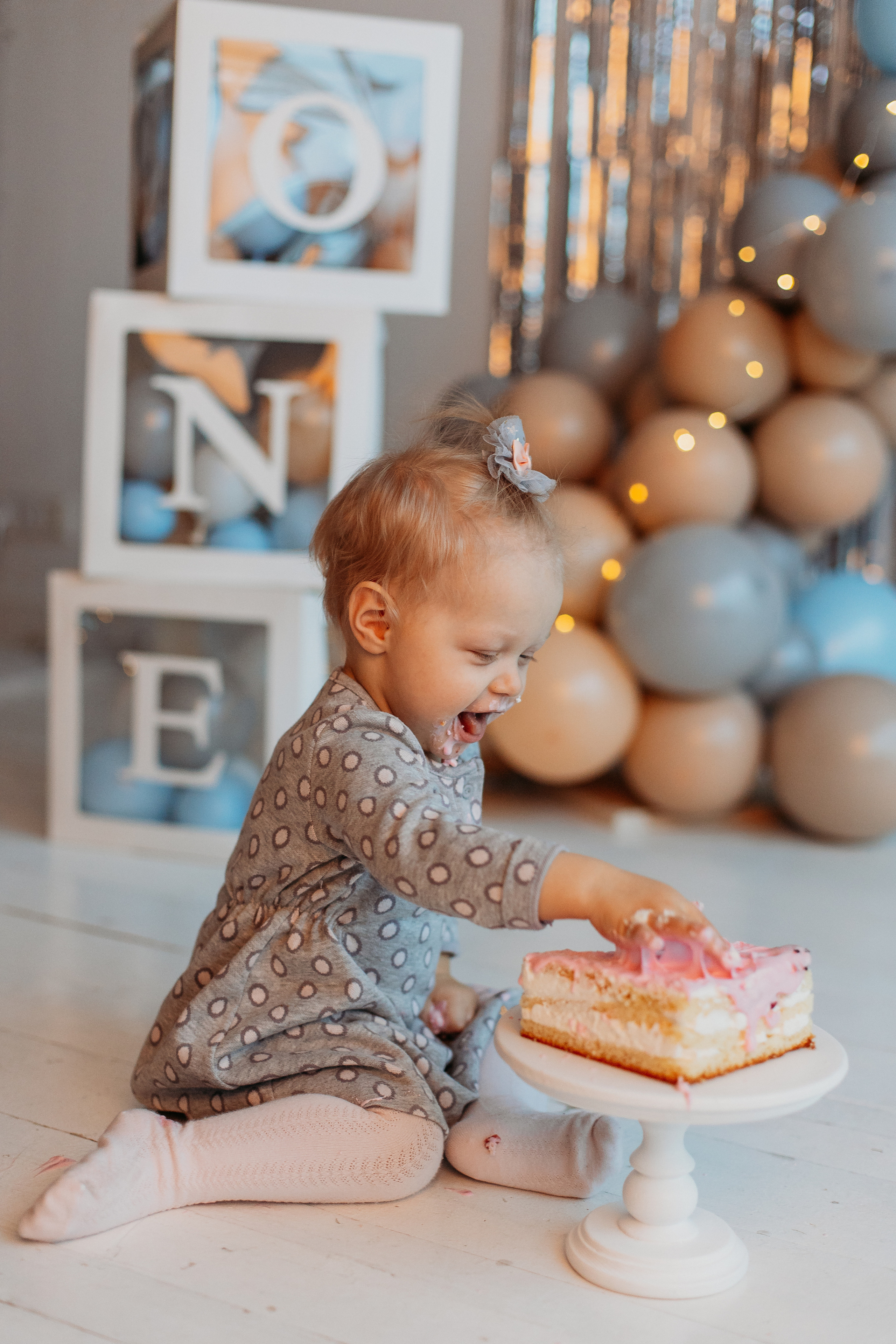 Годик в ВВ студио. Семейный фотограф Тюмень, фотограф на роды Салмина Мария