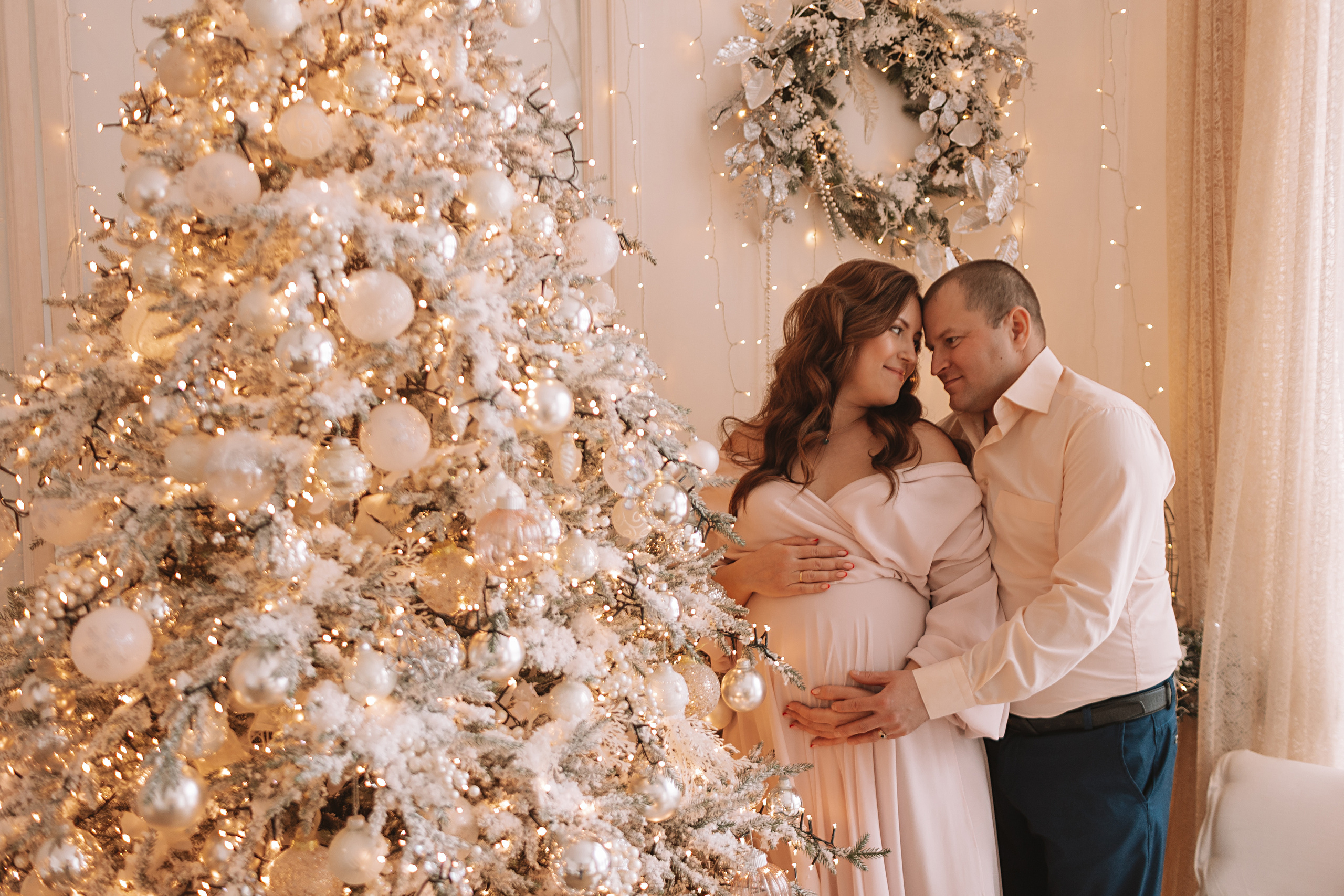 Студия Че (новогодняя). Семейный фотограф Тюмень, фотограф на роды Салмина Мария