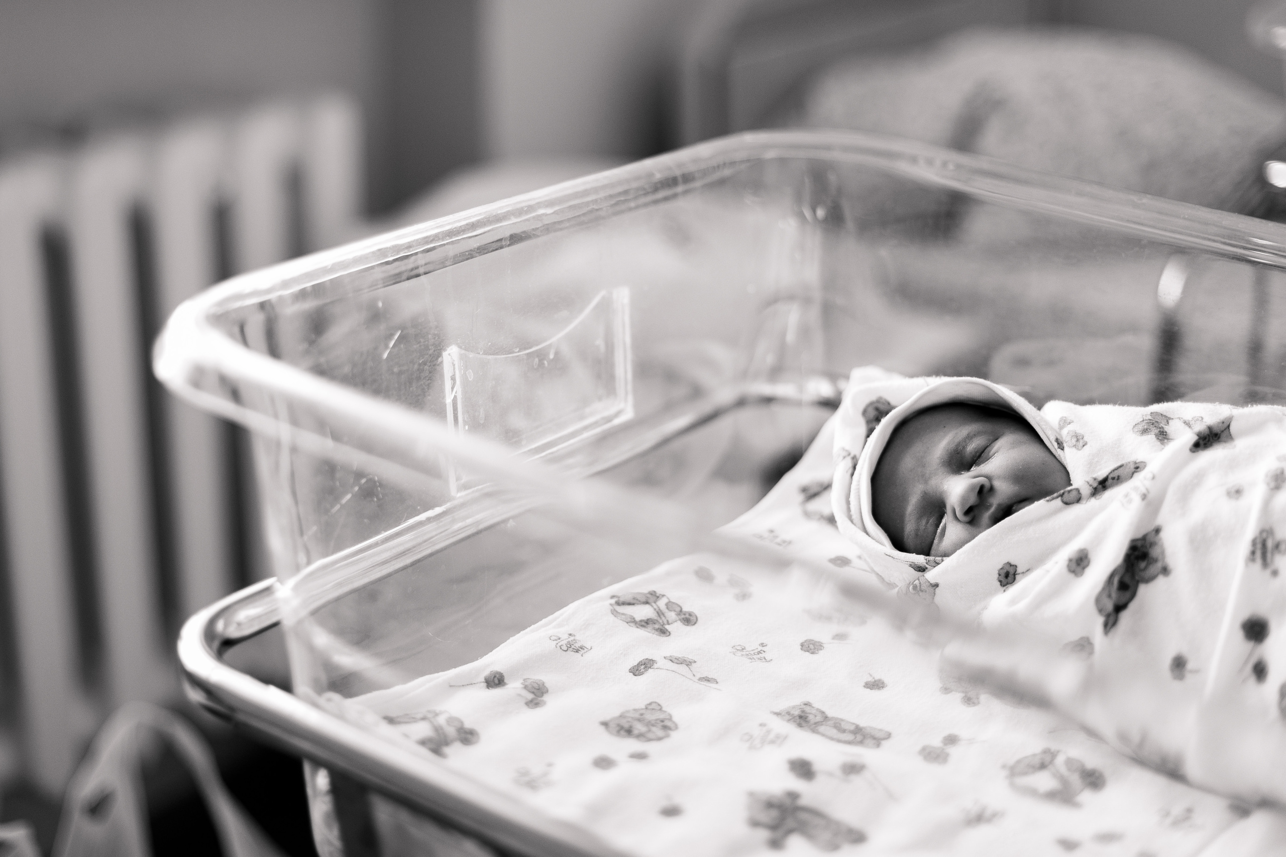 В палате сборный. Семейный фотограф Тюмень, фотограф на роды Салмина Мария