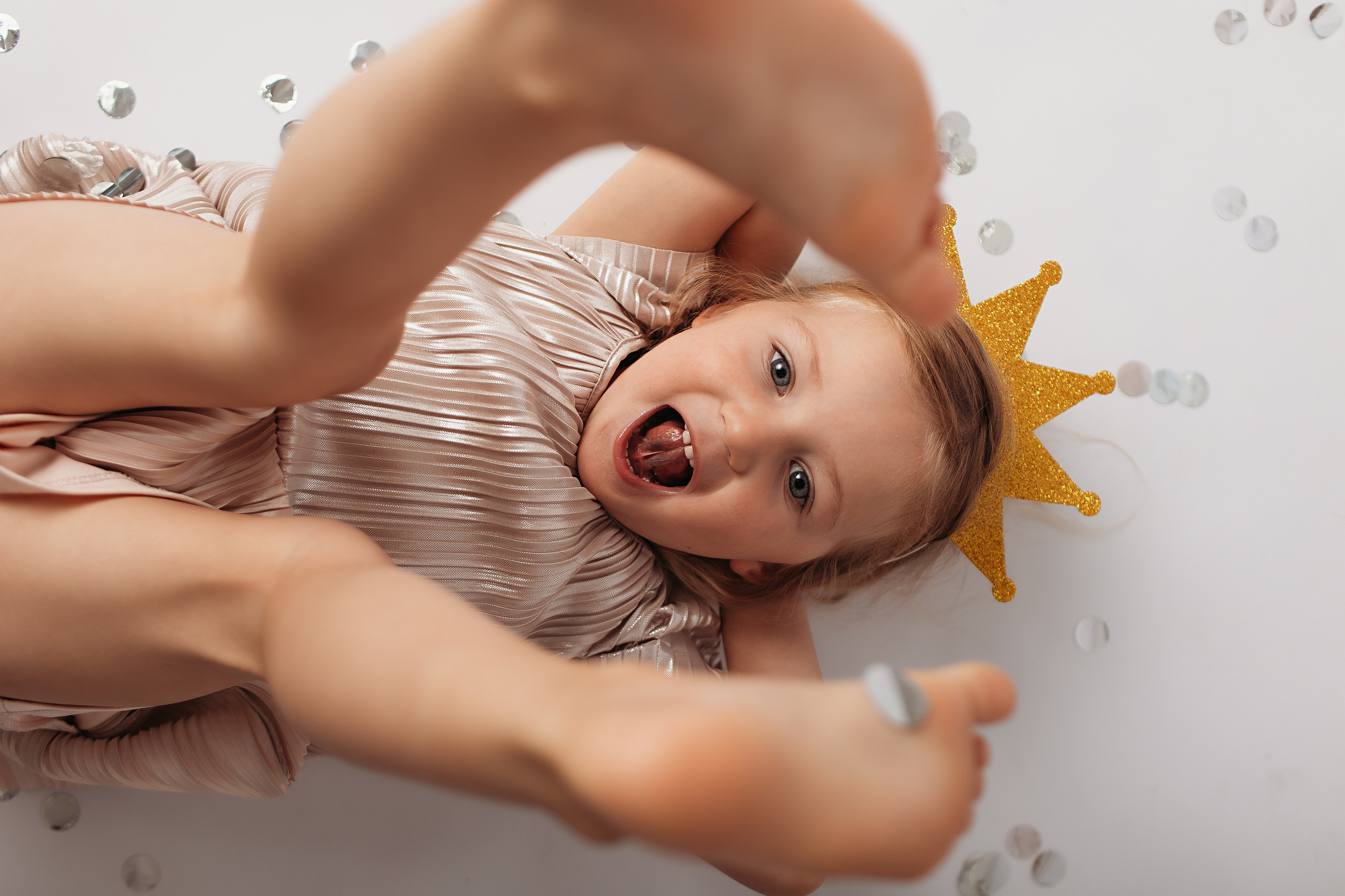 Минимализм 2022-2023. Семейный фотограф Тюмень, фотограф на роды Салмина Мария