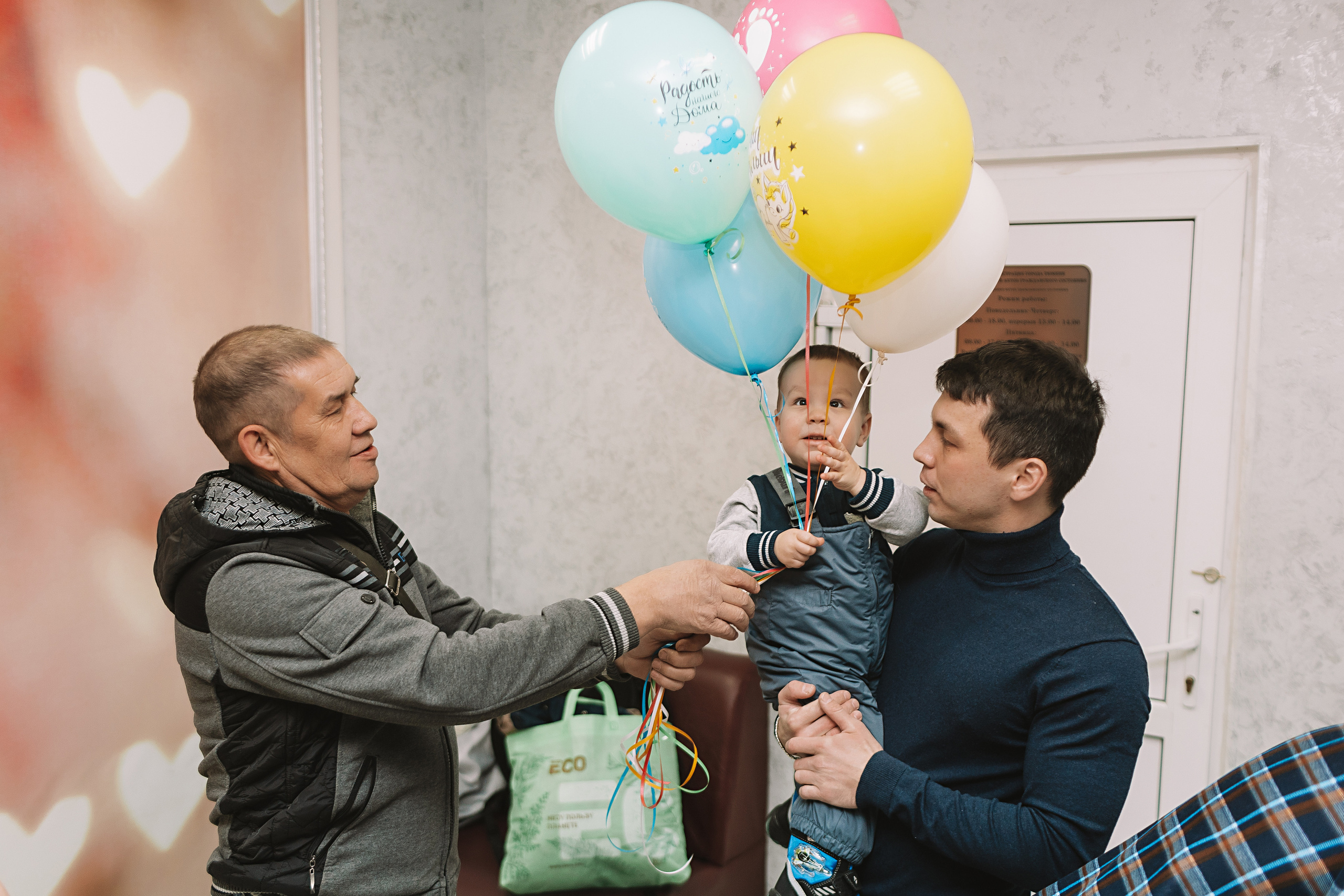 Выписка только зона ожидания. Семейный фотограф Тюмень, фотограф на роды Салмина Мария