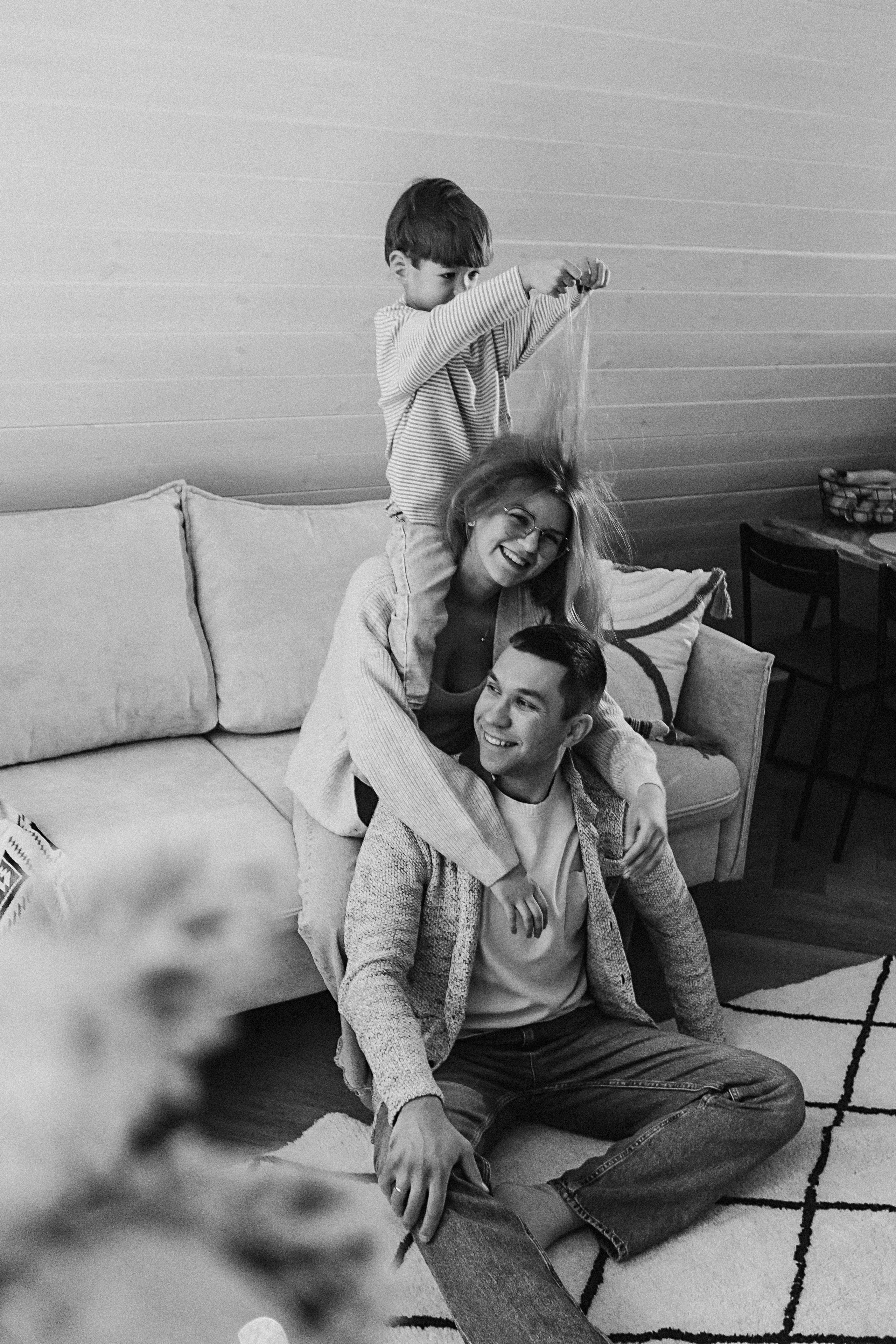 Загородный домик. Семейный фотограф Тюмень, фотограф на роды Салмина Мария