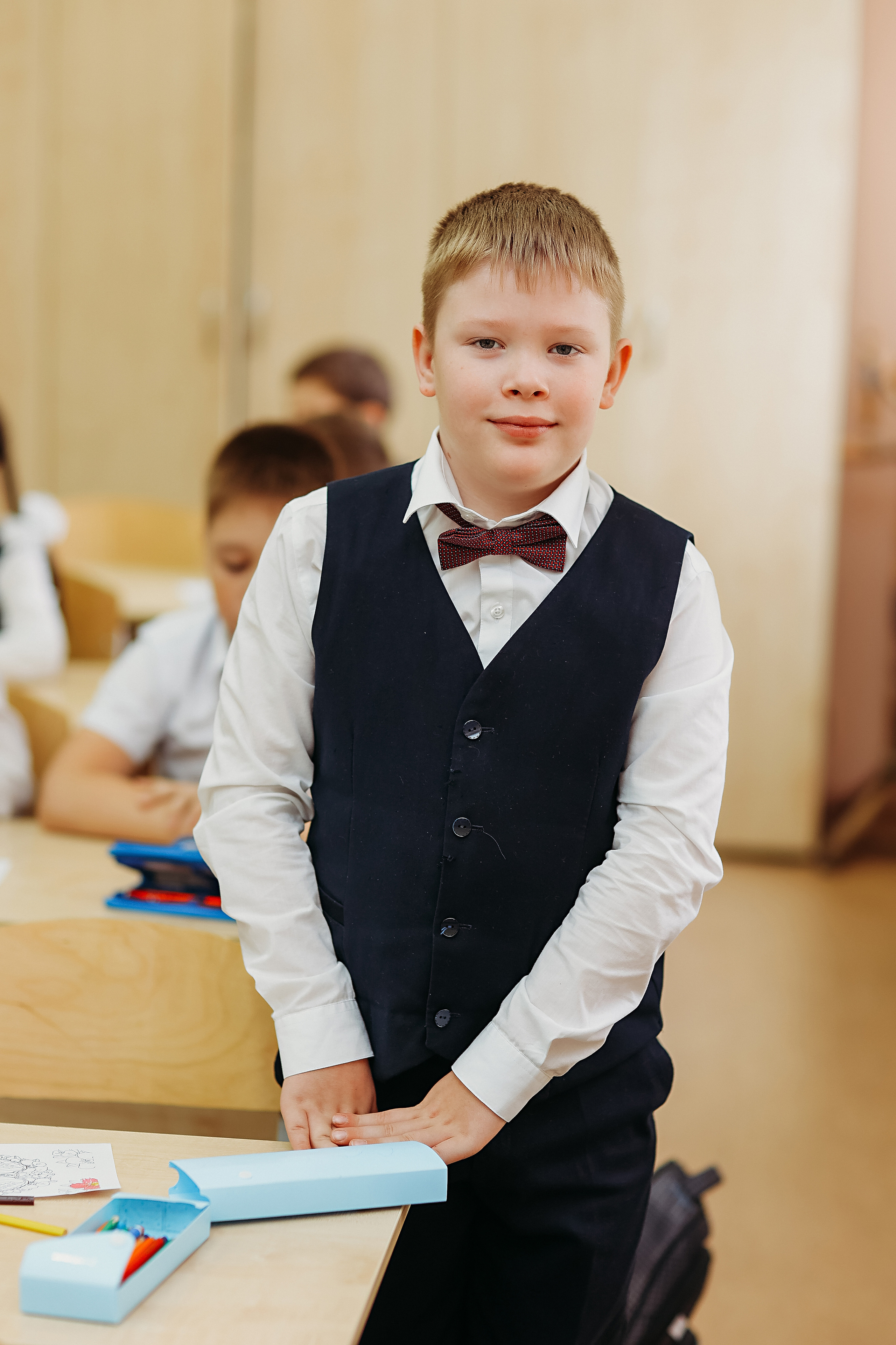 2 класс. Семейный фотограф Тюмень, фотограф на роды Салмина Мария