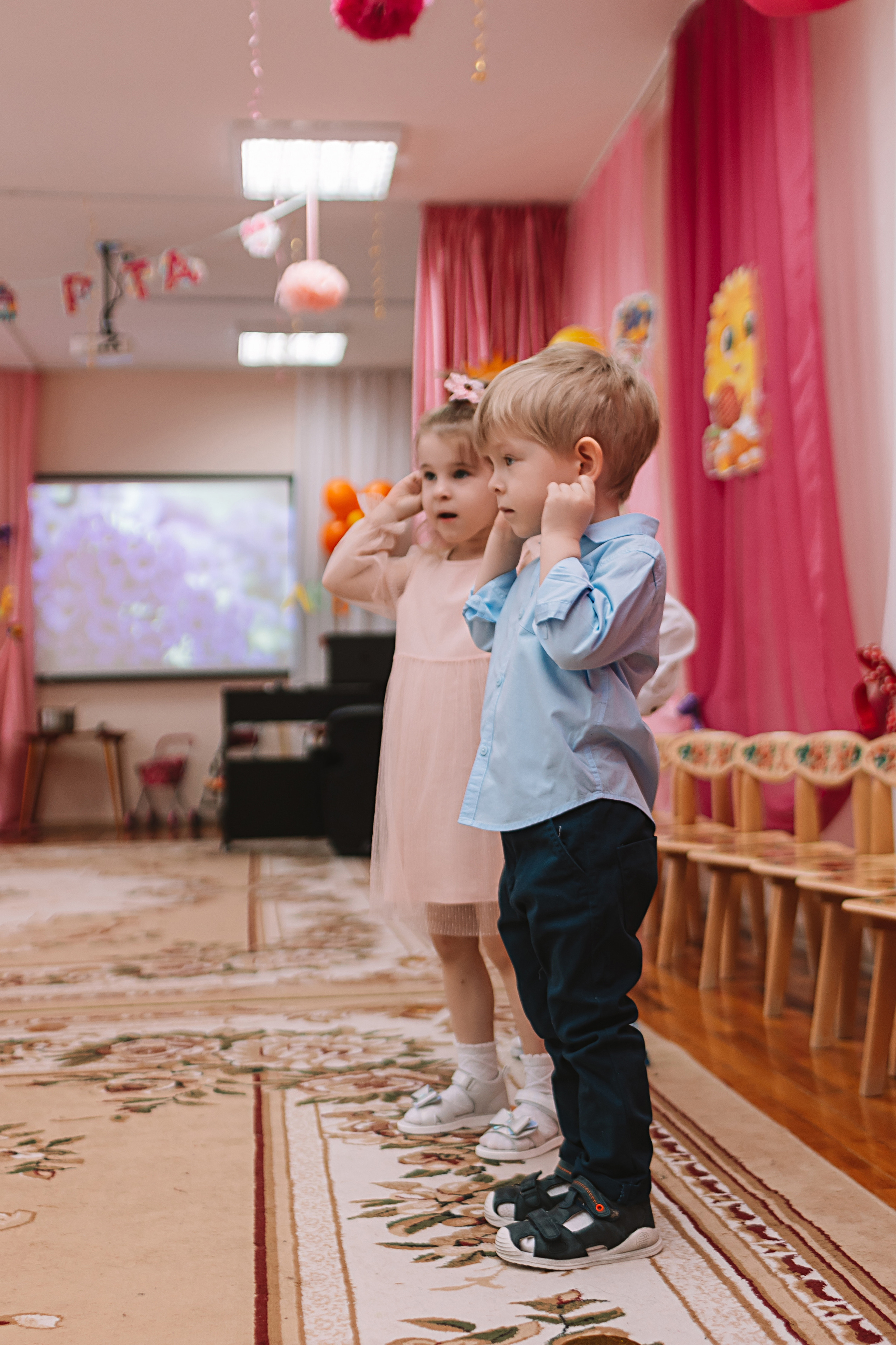 Утренник садик. Семейный фотограф Тюмень, фотограф на роды Салмина Мария