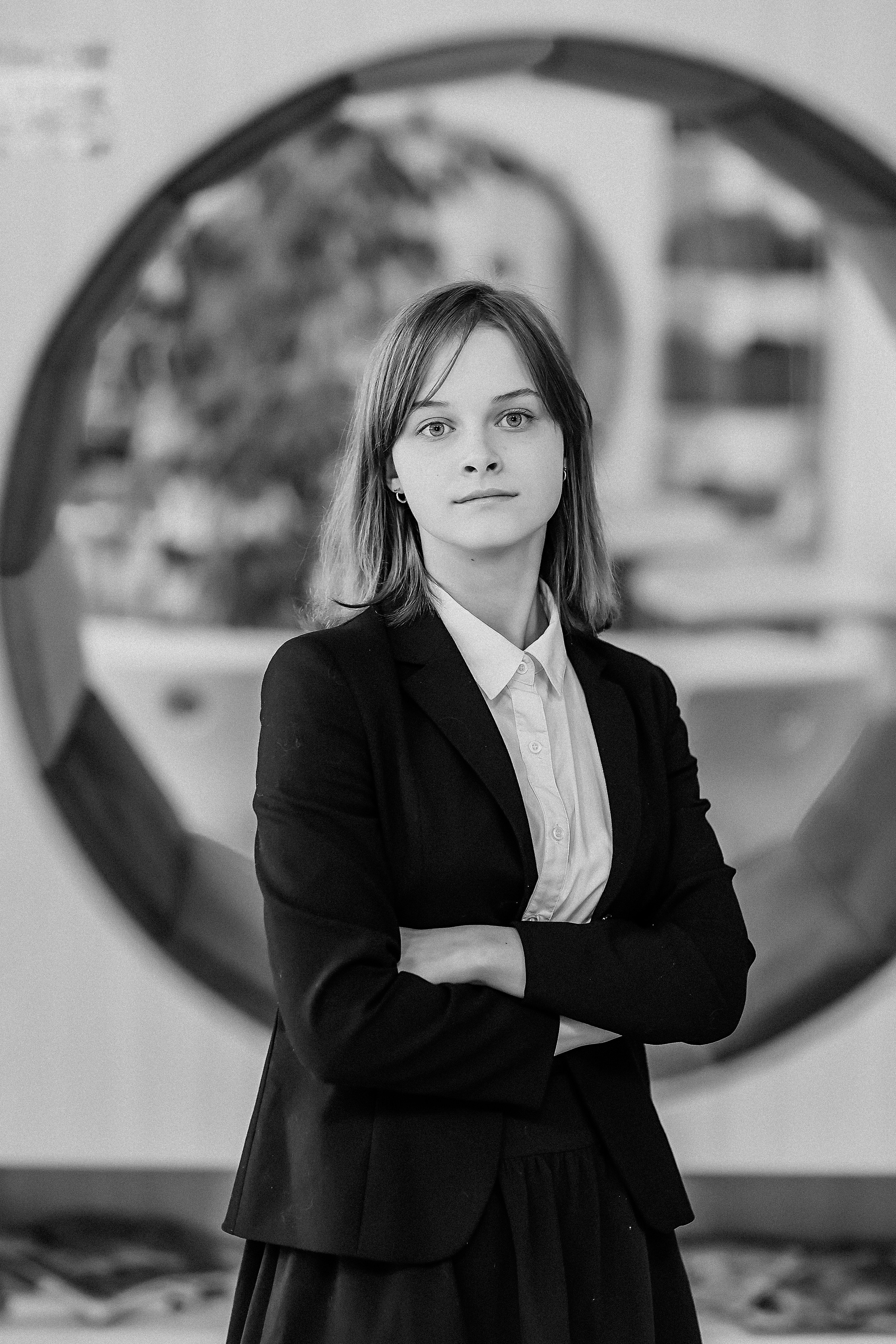 8 класс в библиотеке. Семейный фотограф Тюмень, фотограф на роды Салмина Мария