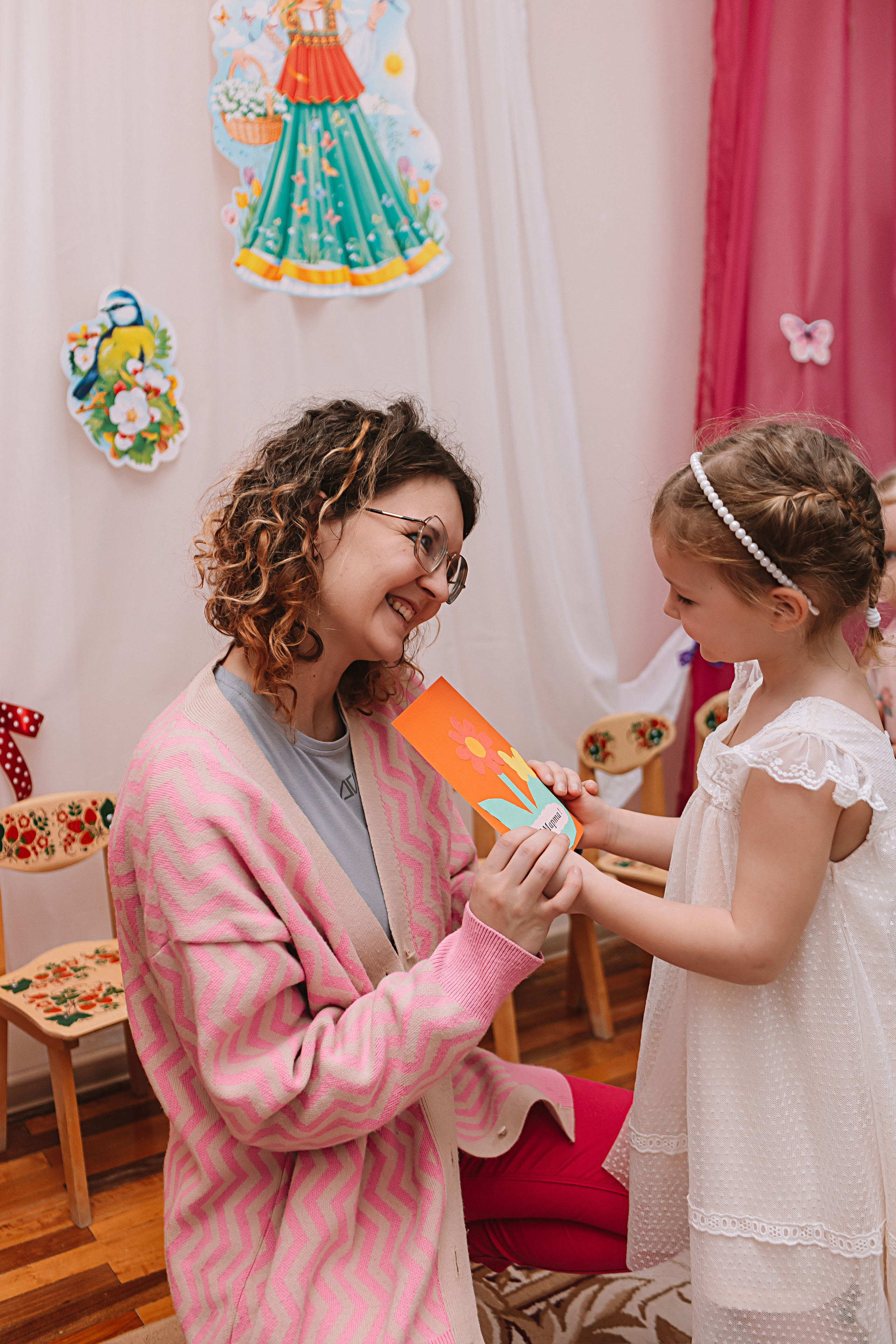 Утренник садик. Семейный фотограф Тюмень, фотограф на роды Салмина Мария