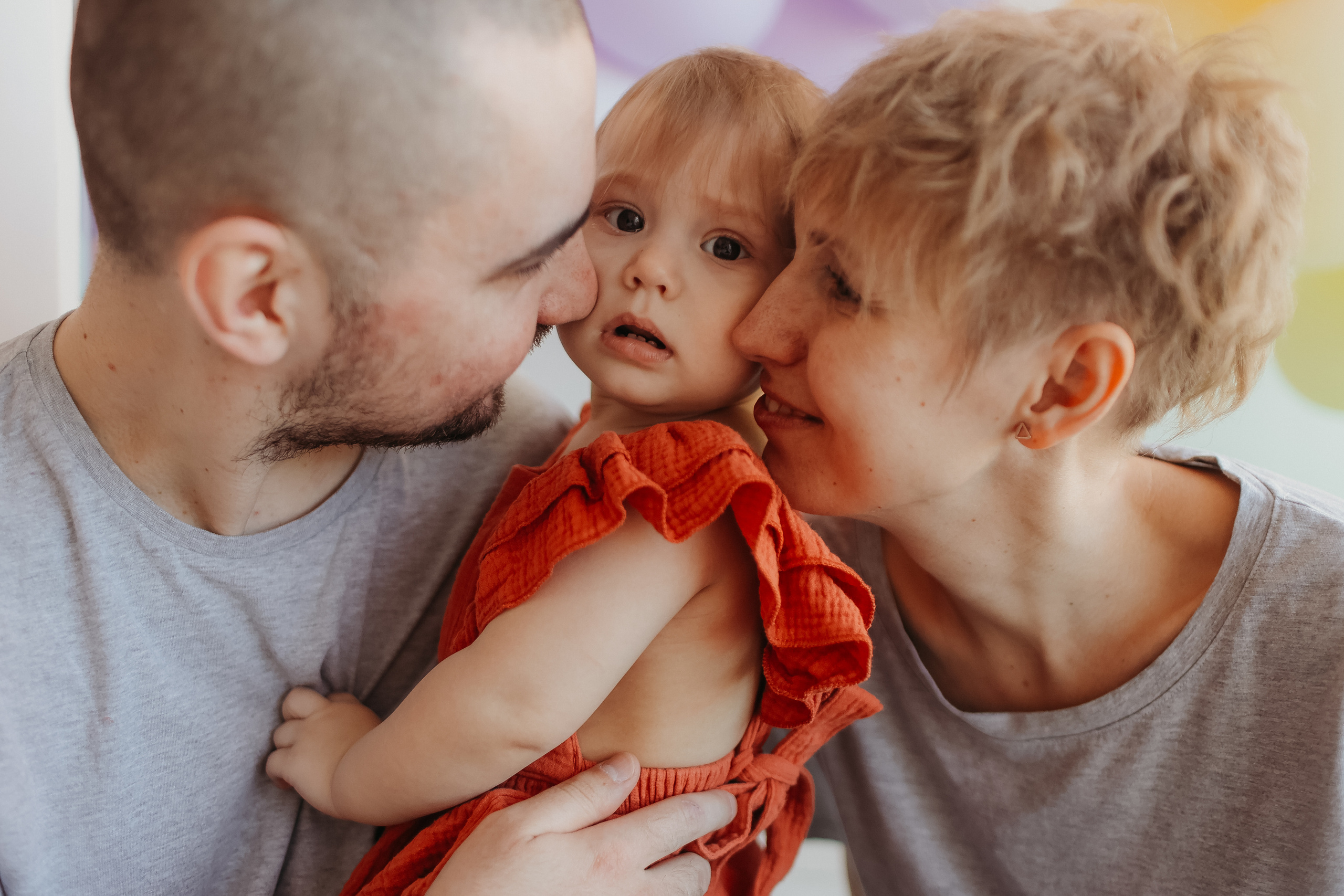 Годик в ВВ студио. Семейный фотограф Тюмень, фотограф на роды Салмина Мария