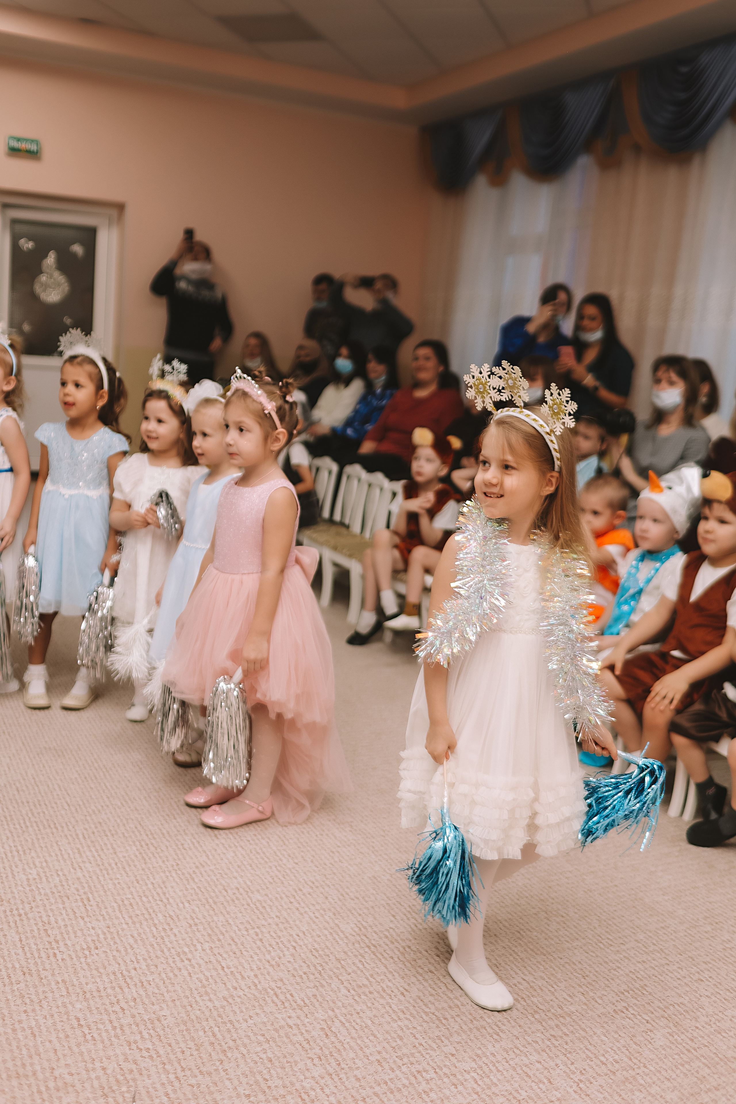 Репортаж новогоднего утренника. Семейный фотограф Тюмень, фотограф на роды Салмина Мария