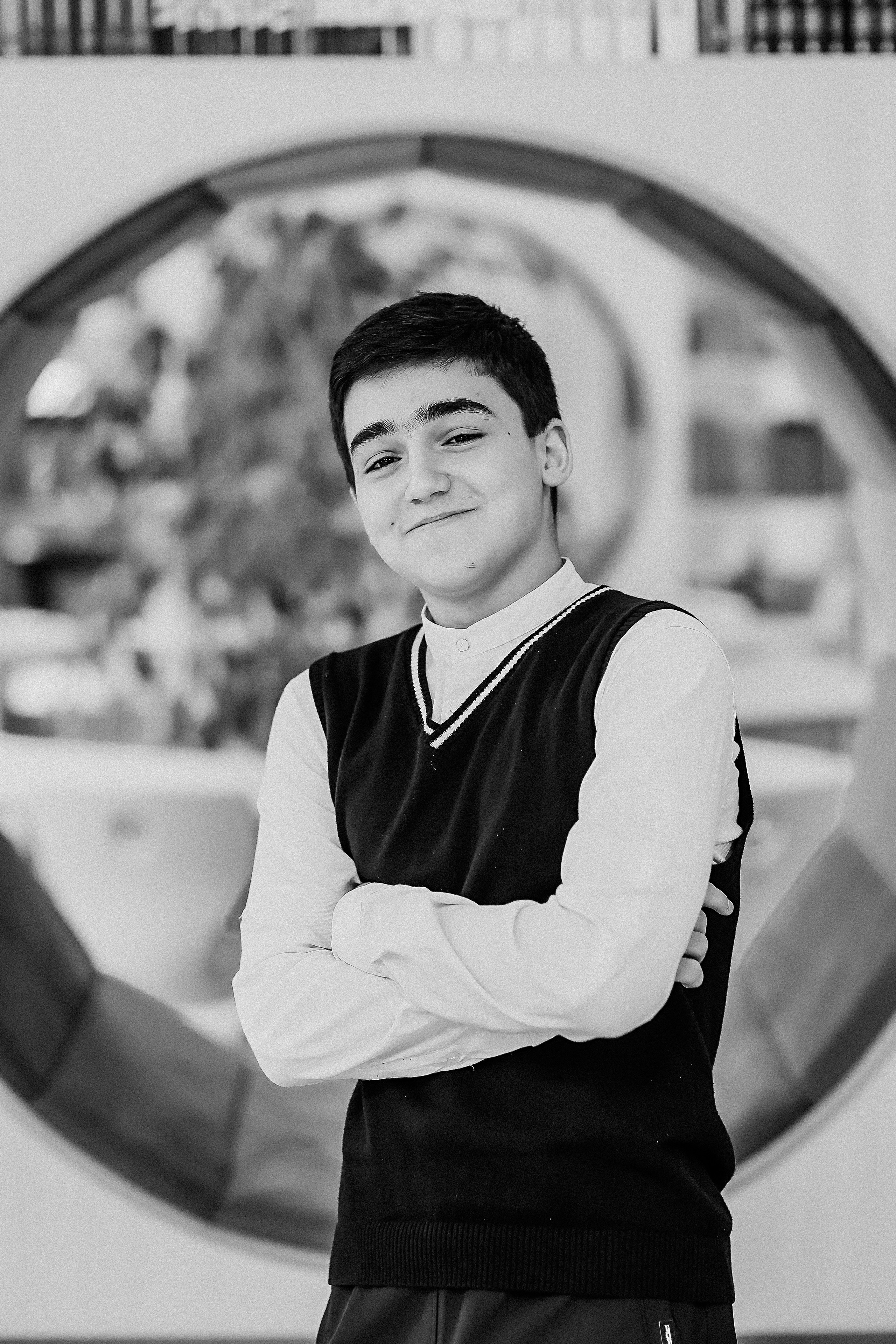 8 класс в библиотеке. Семейный фотограф Тюмень, фотограф на роды Салмина Мария