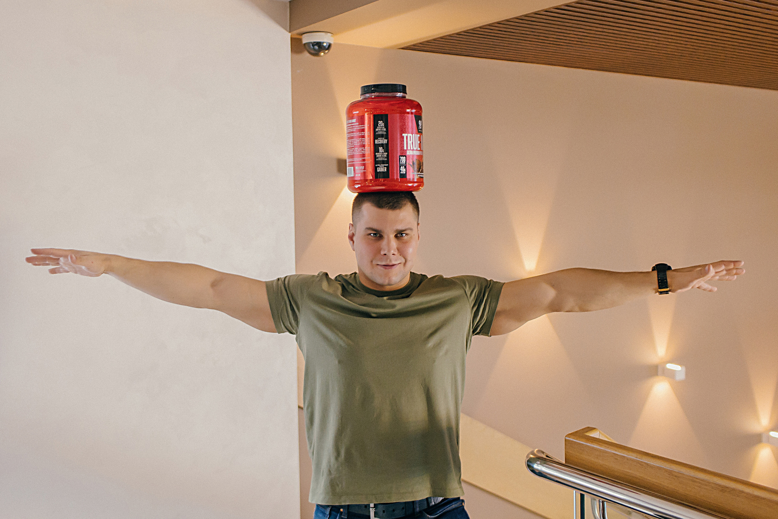 Бар спортивного питания. Семейный фотограф Тюмень, фотограф на роды Салмина Мария