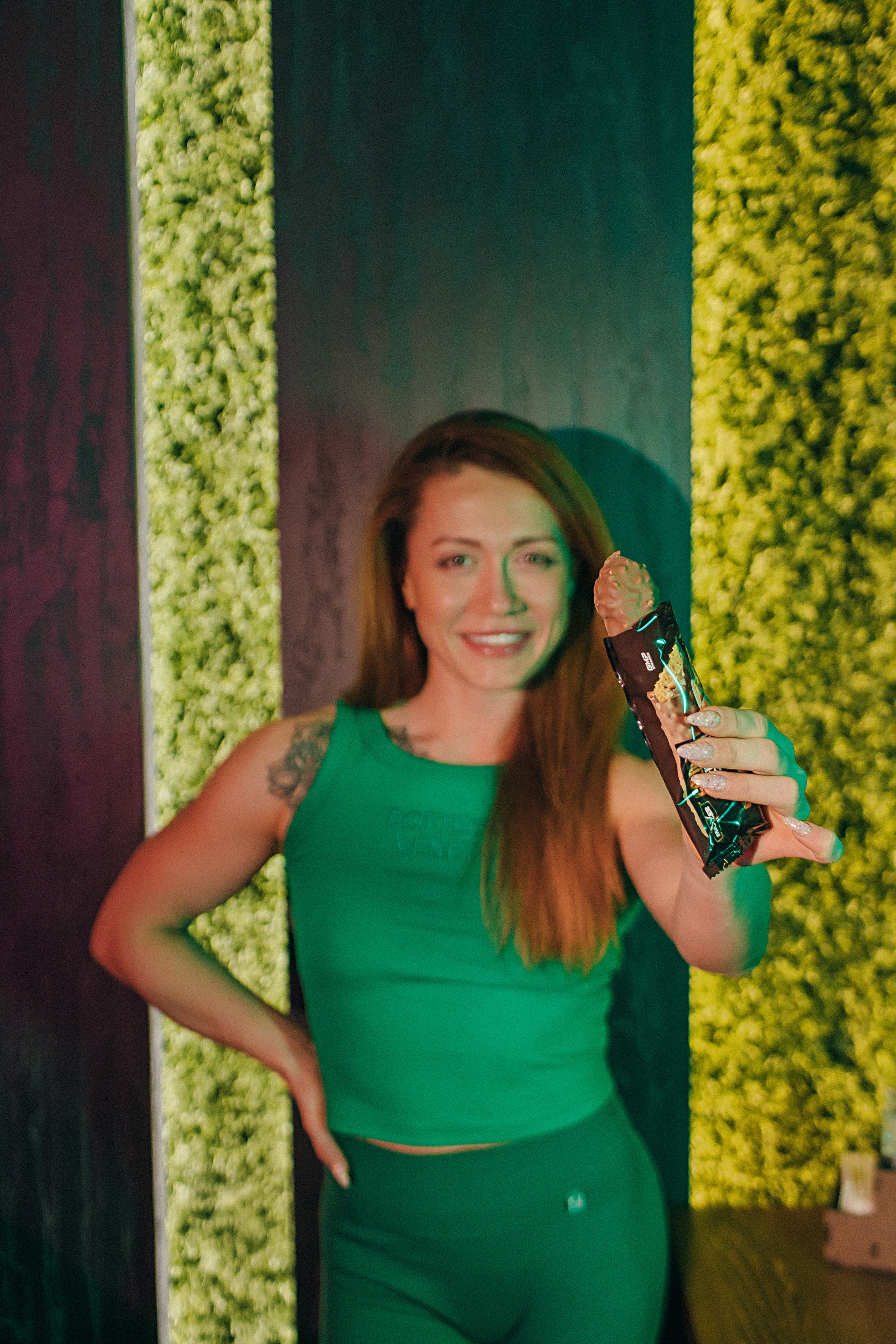 Бар спортивного питания. Семейный фотограф Тюмень, фотограф на роды Салмина Мария