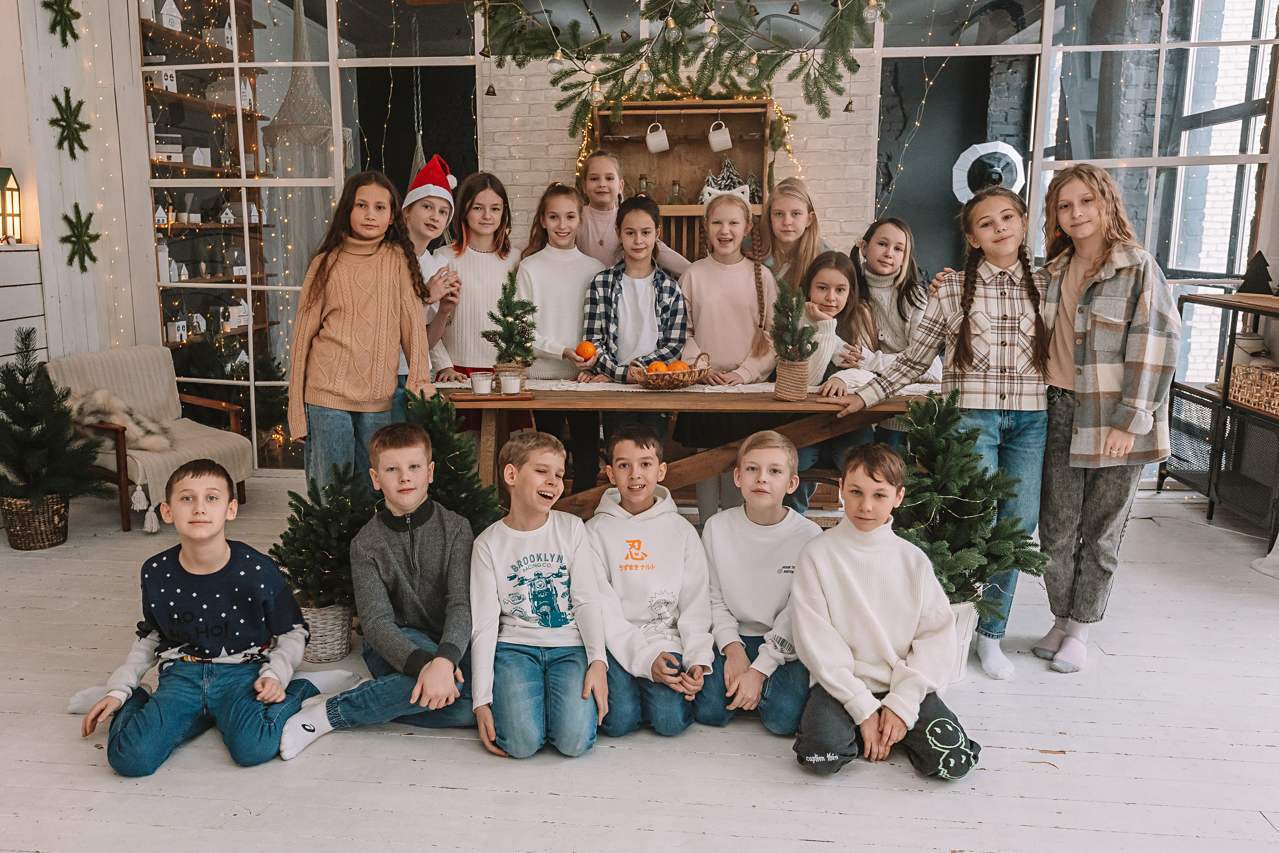 Новогодняя школьная в студии. Семейный фотограф Тюмень, фотограф на роды Салмина Мария