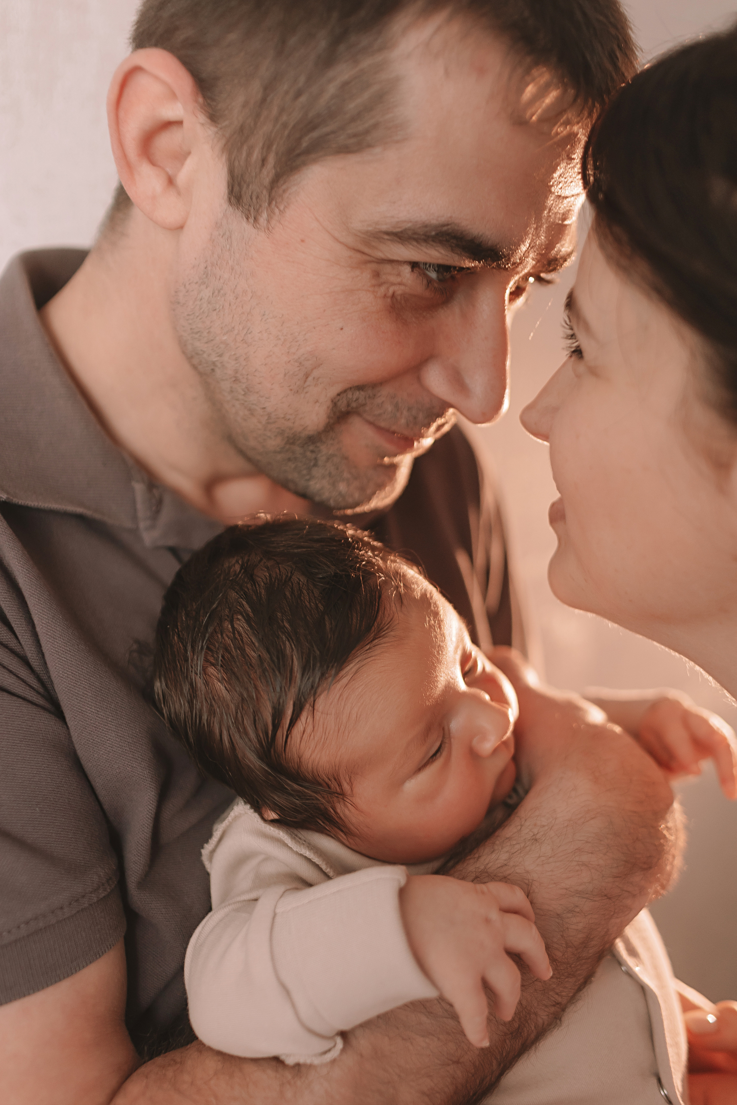 Максим. Семейный фотограф Тюмень, фотограф на роды Салмина Мария