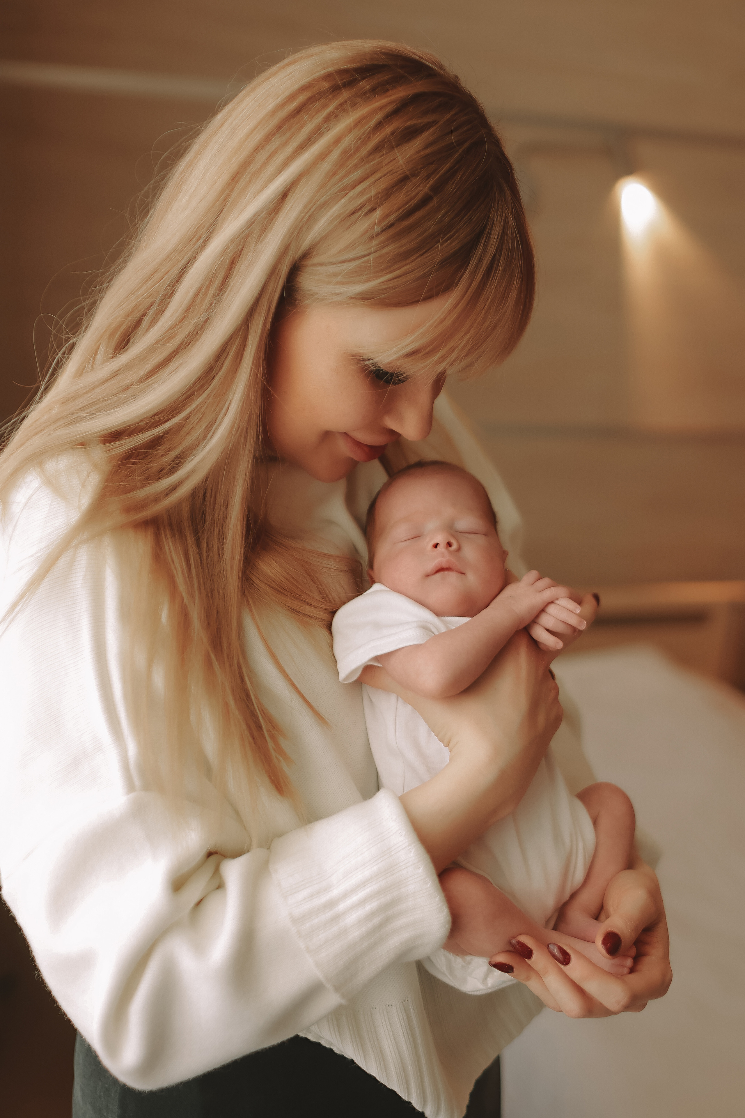 Выписка Мать и Дитя. Семейный фотограф Тюмень, фотограф на роды Салмина Мария