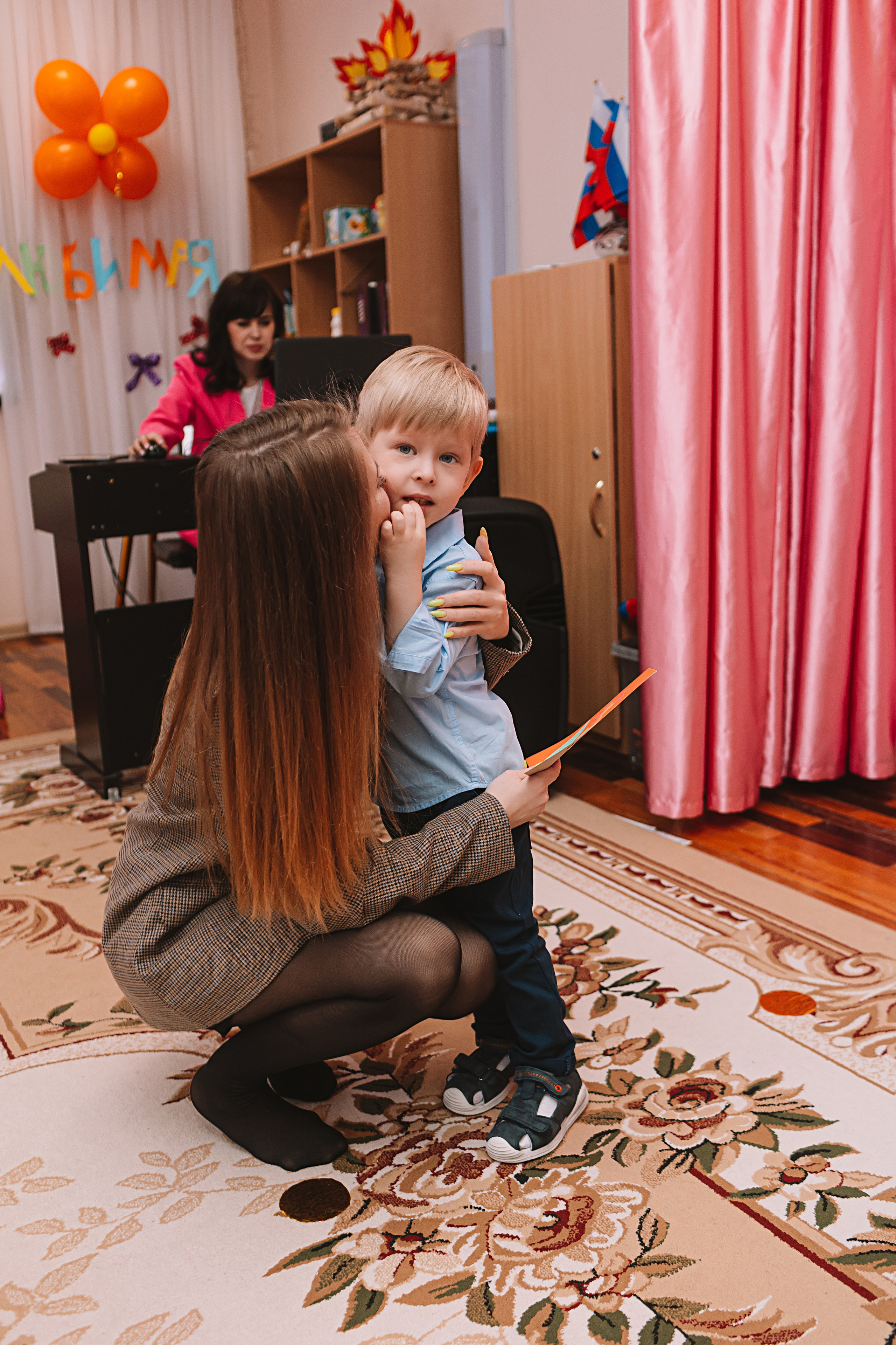 Утренник садик. Семейный фотограф Тюмень, фотограф на роды Салмина Мария