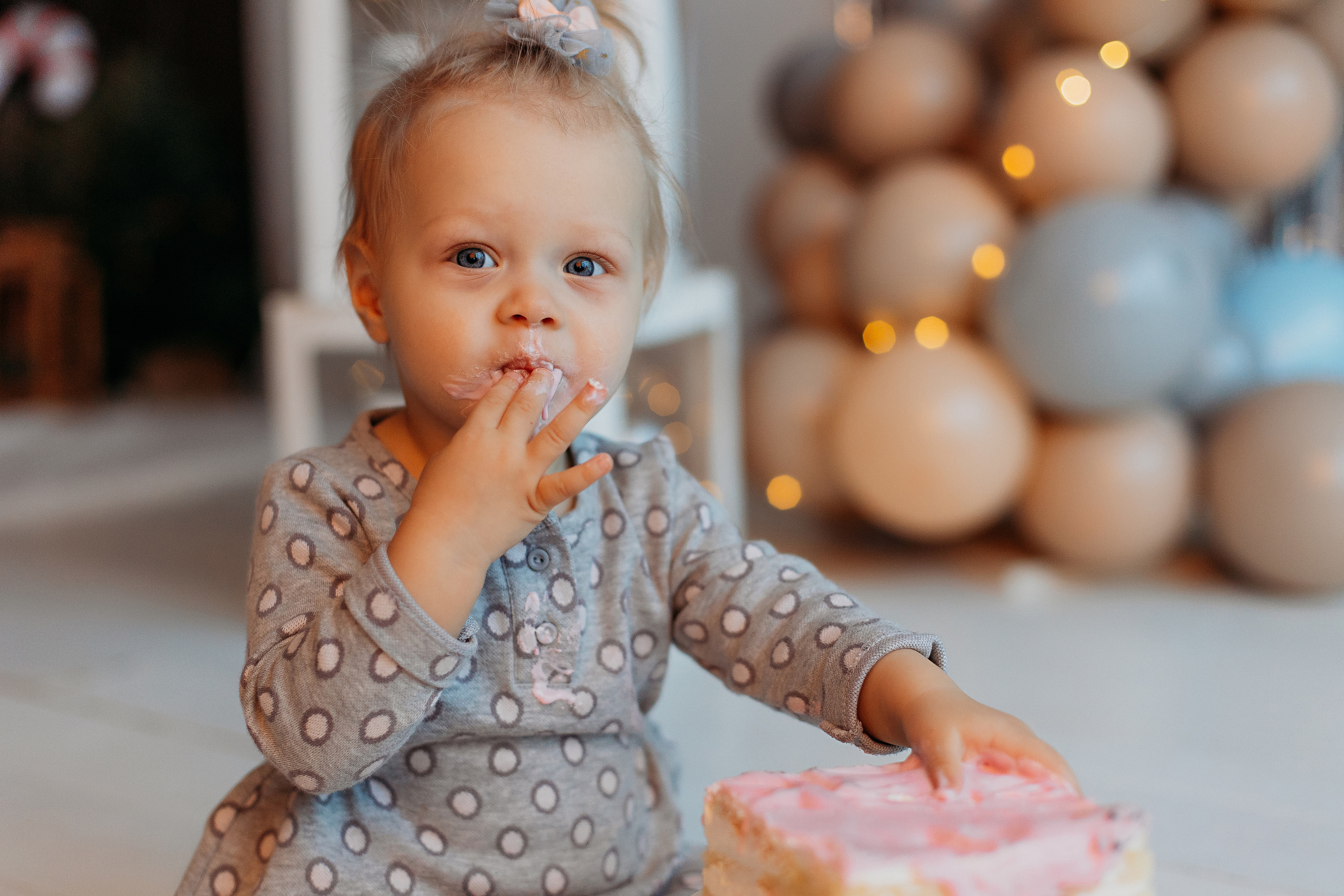 Годик в ВВ студио. Семейный фотограф Тюмень, фотограф на роды Салмина Мария