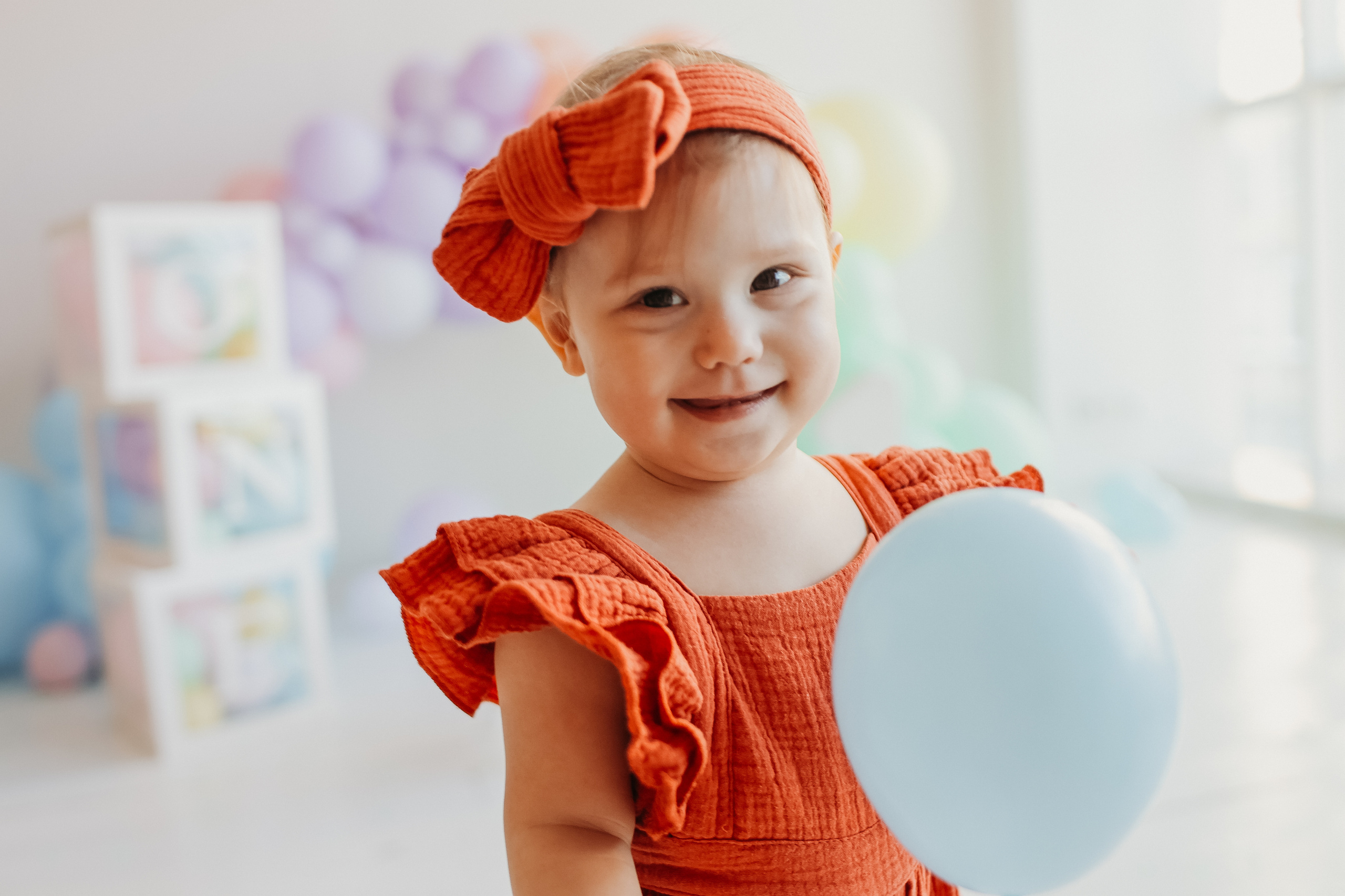 Годик в ВВ студио. Семейный фотограф Тюмень, фотограф на роды Салмина Мария